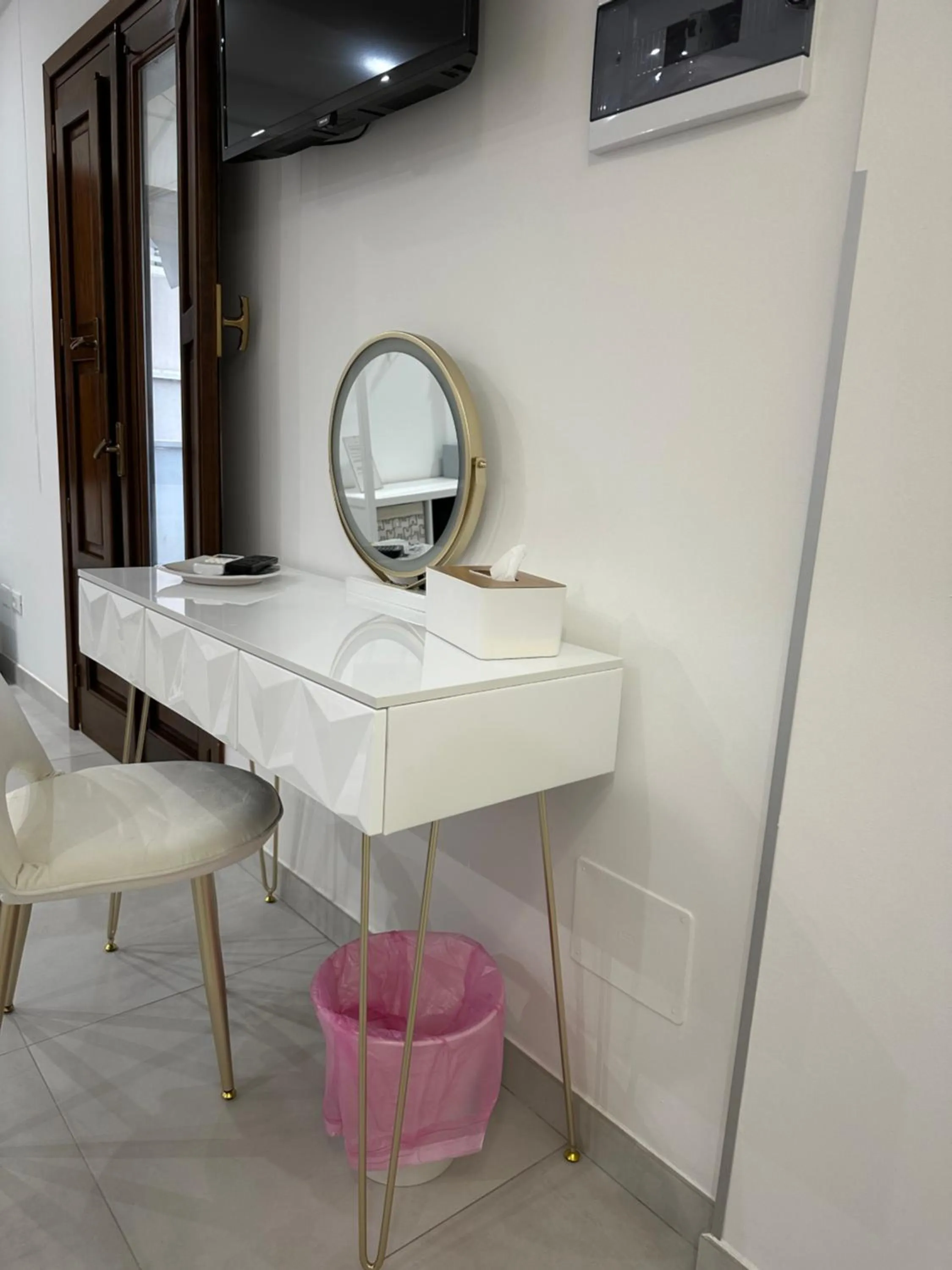 hair dresser in B&B Chiedi la Luna