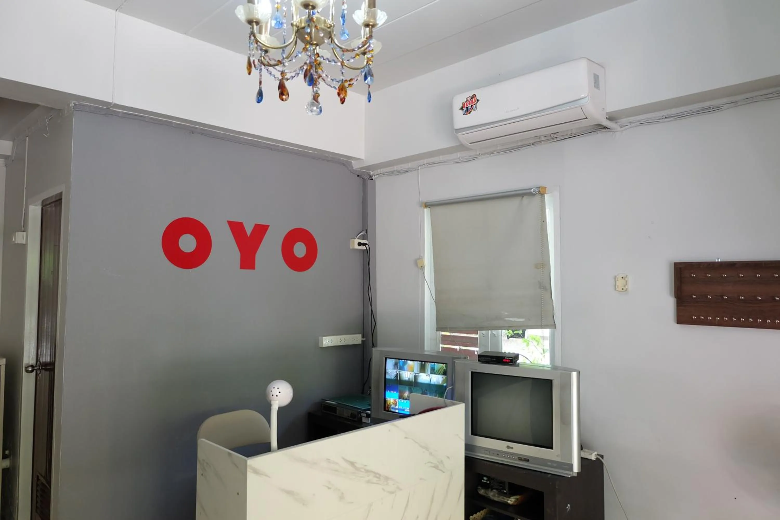 Lobby or reception in OYO 75429 '101 place navanakorm'