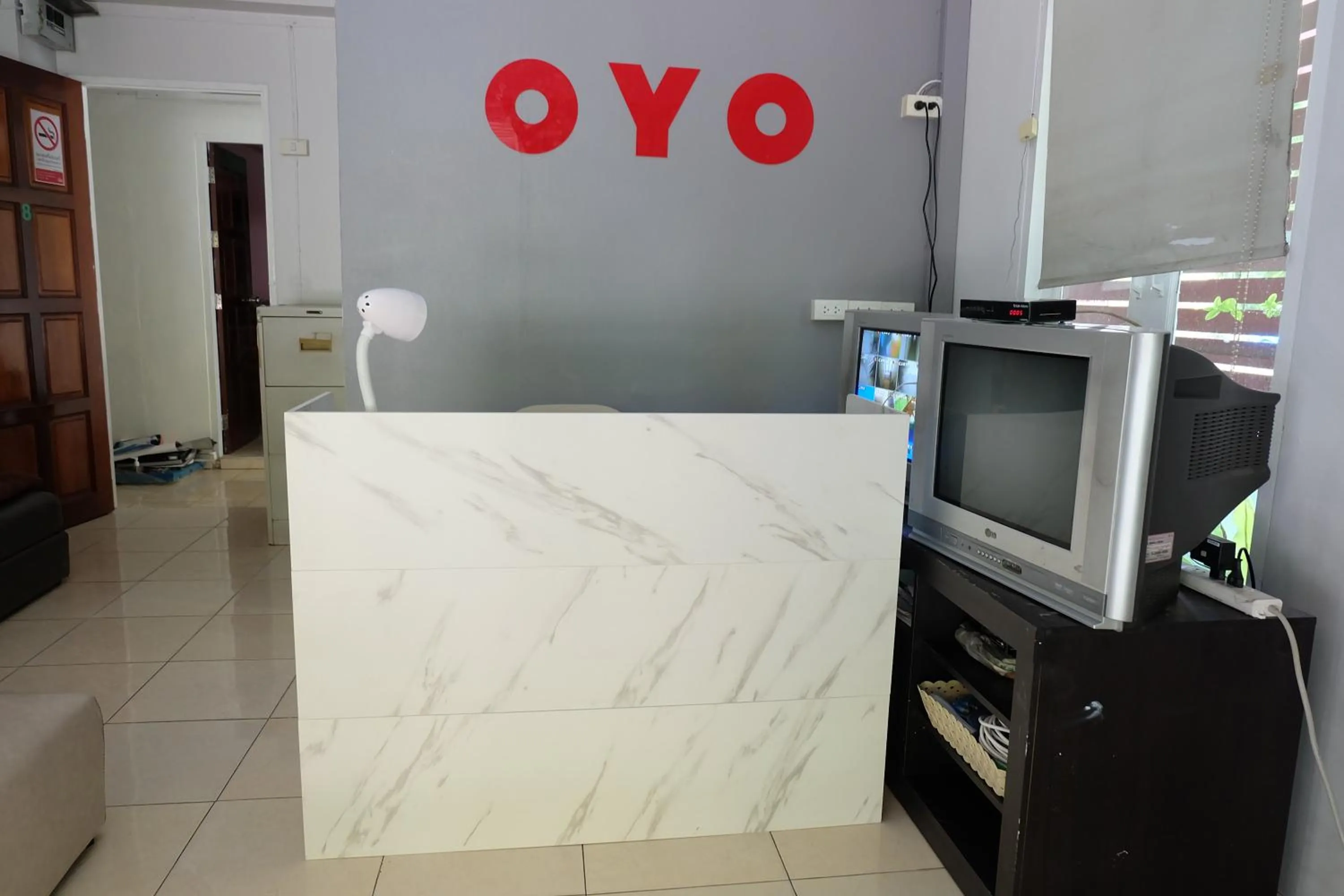 Lobby or reception in OYO 75429 '101 place navanakorm'