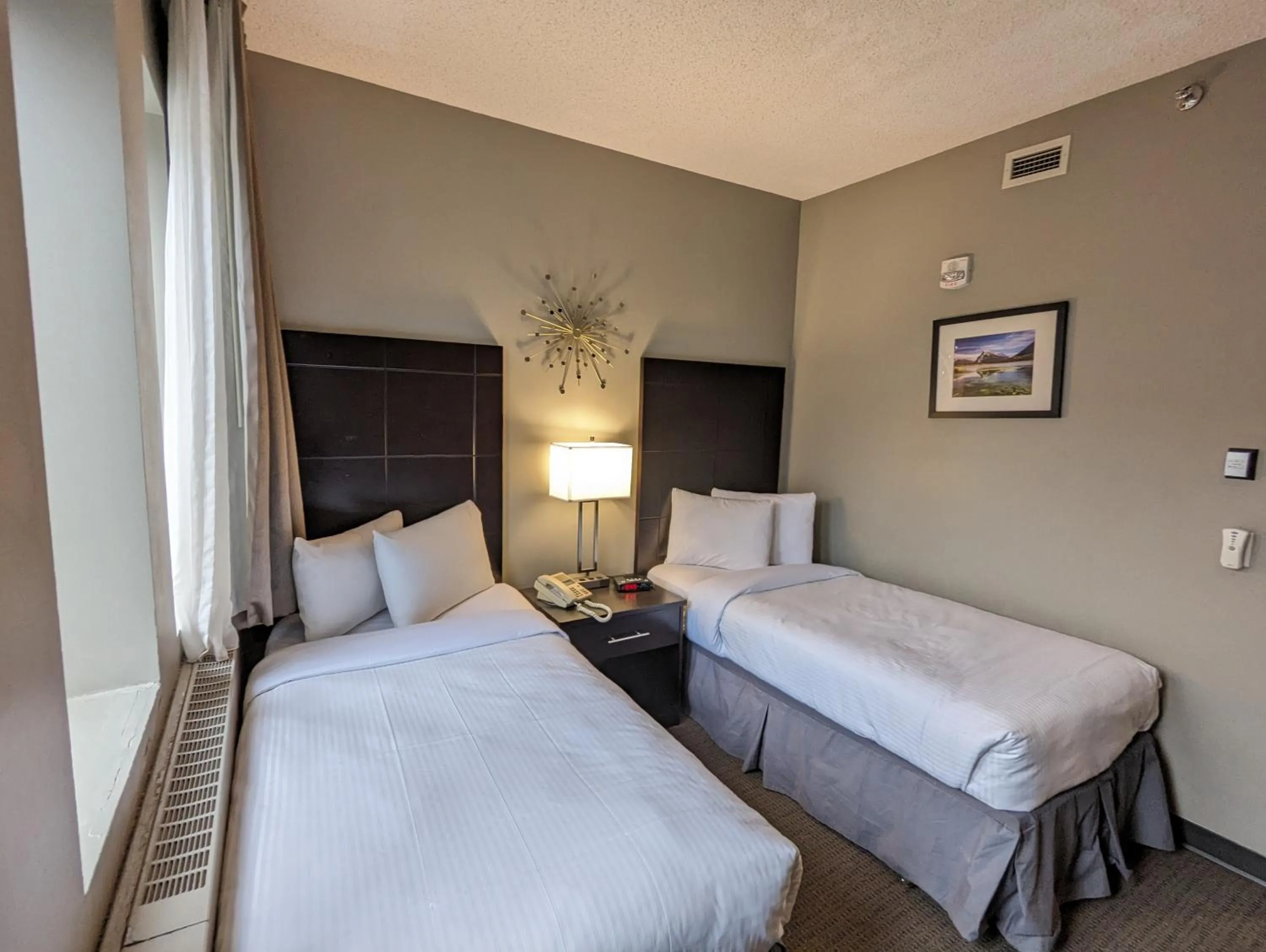 Bed in King Edward Hotel