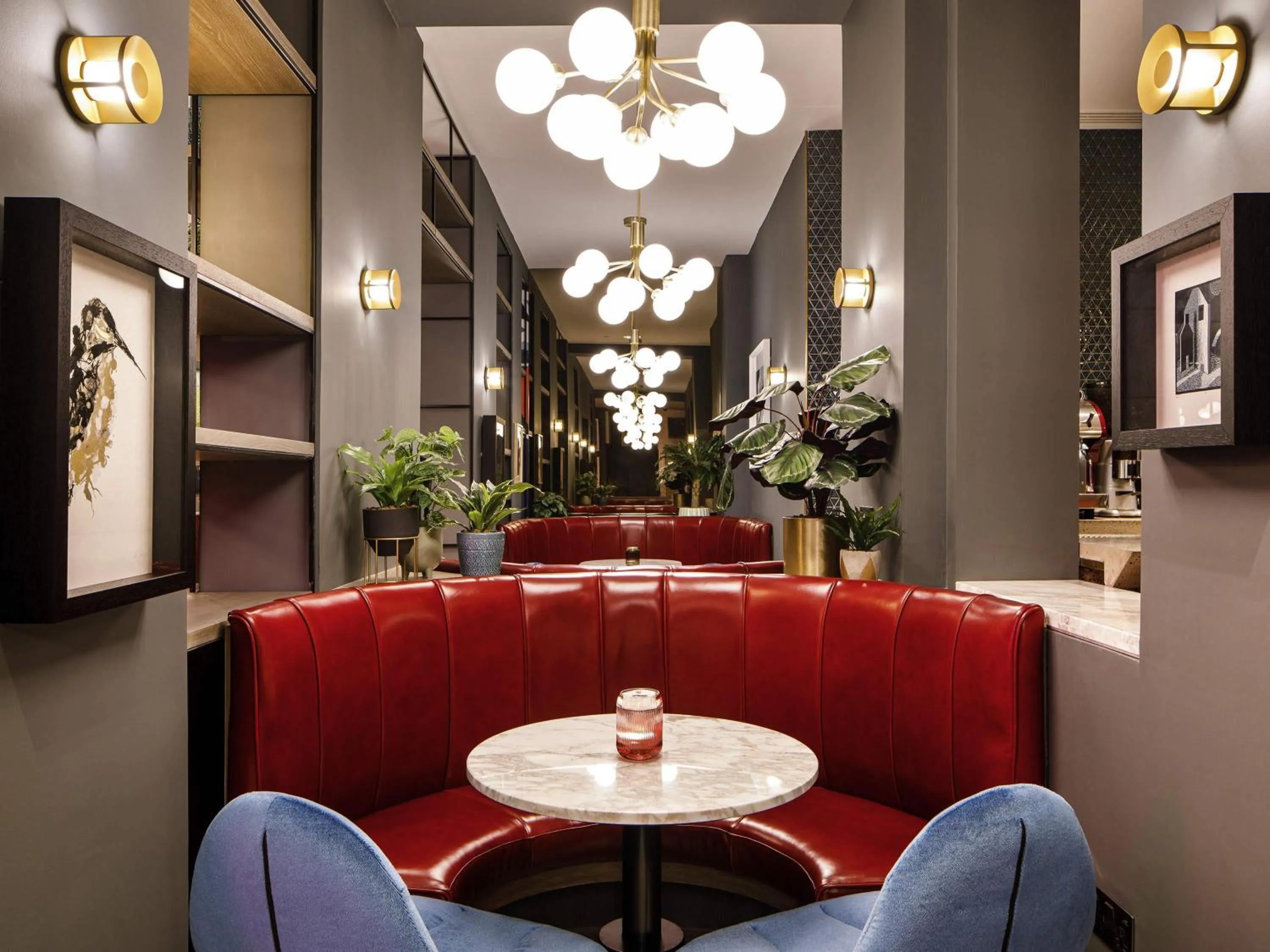 Restaurant/places to eat in ibis Styles Edinburgh St Andrew Square