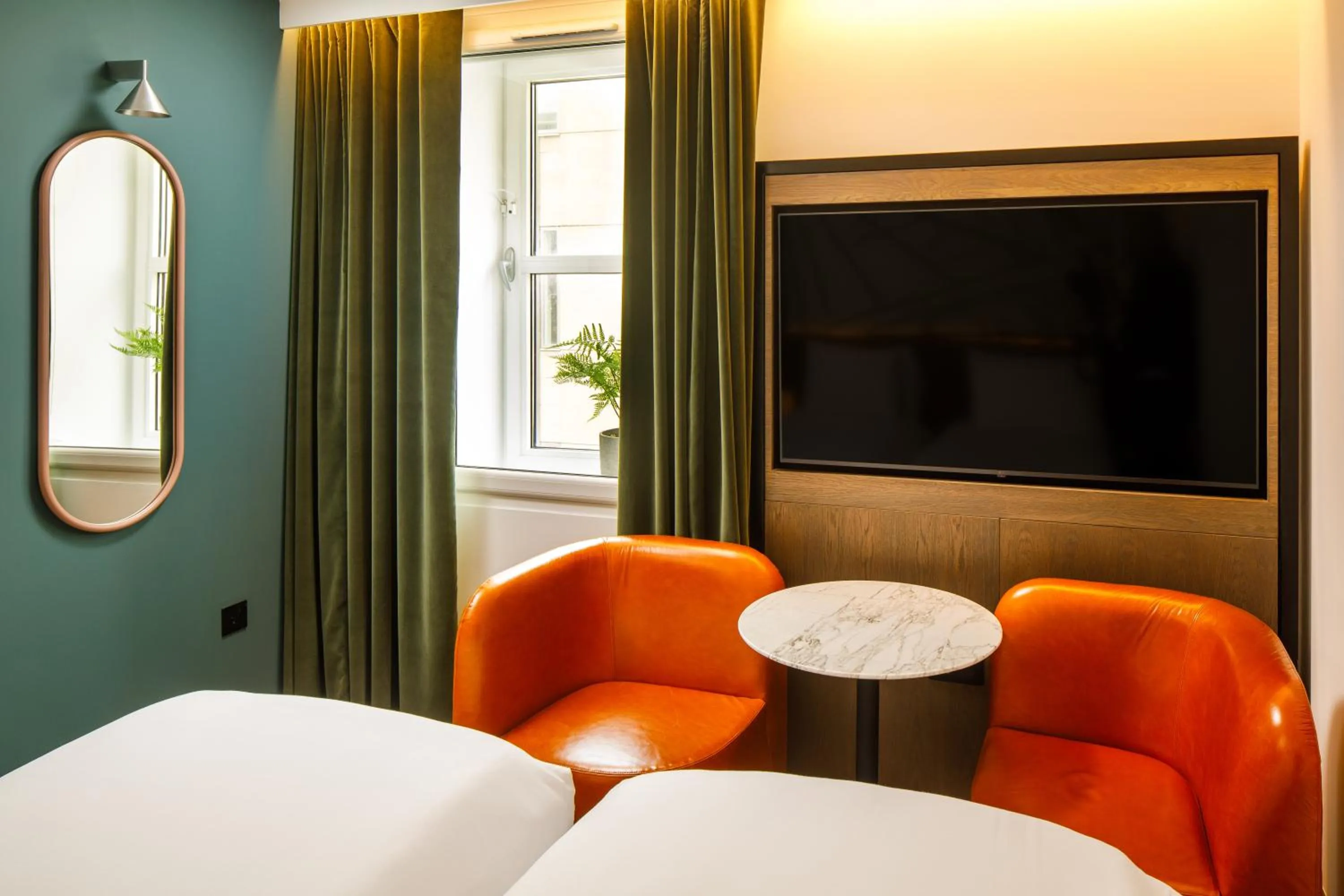 Bed in ibis Styles Edinburgh St Andrew Square