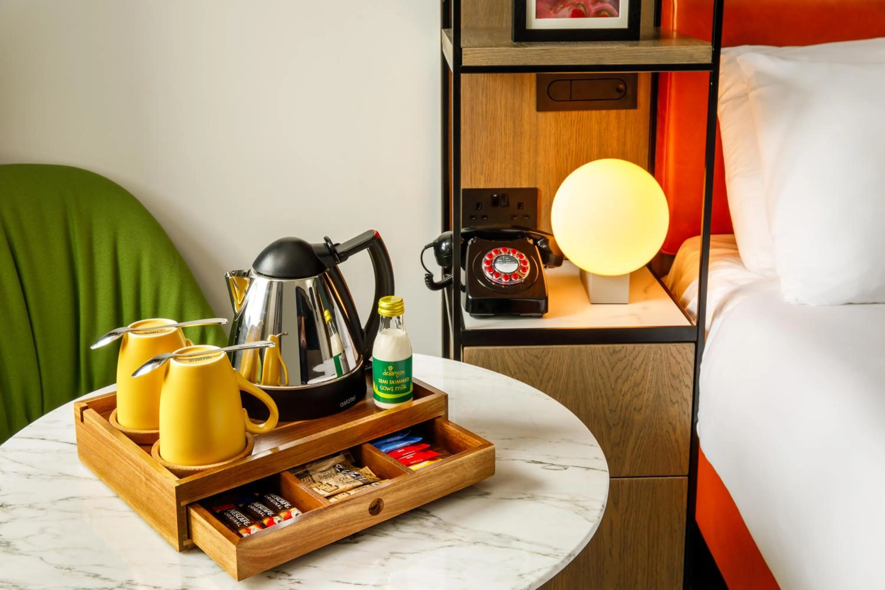 Bed in ibis Styles Edinburgh St Andrew Square