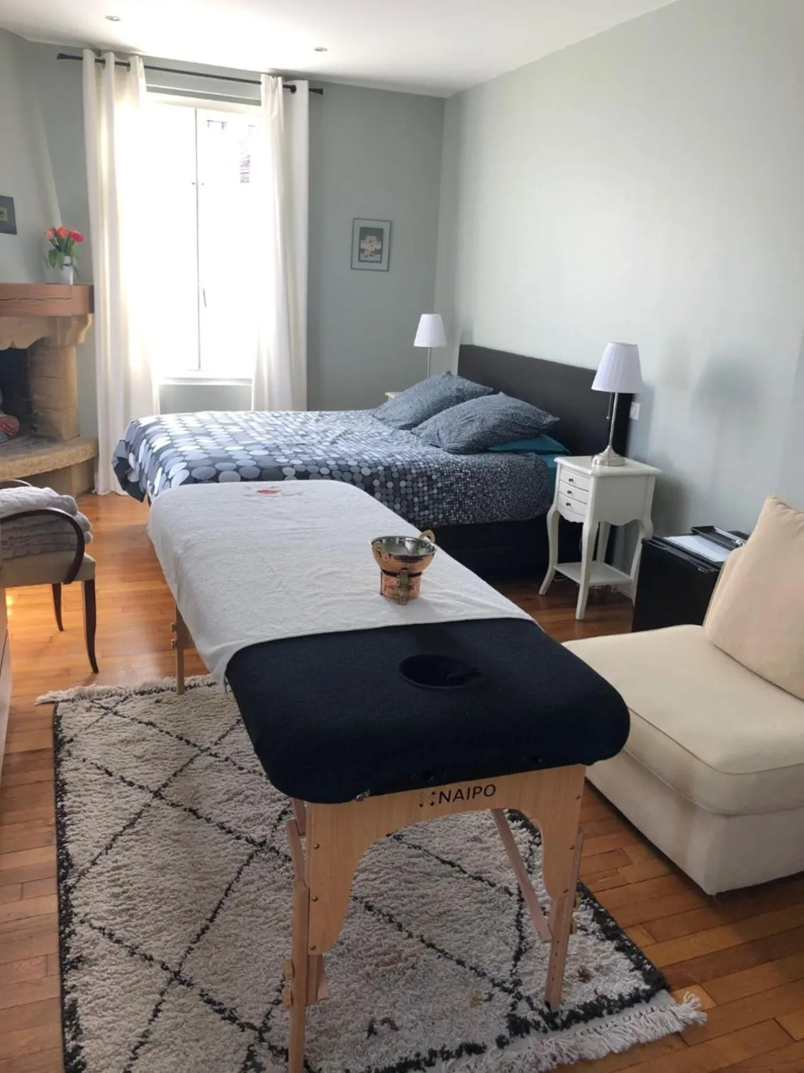 Massage, Bed in Chambre d'hôte La Bacotterie