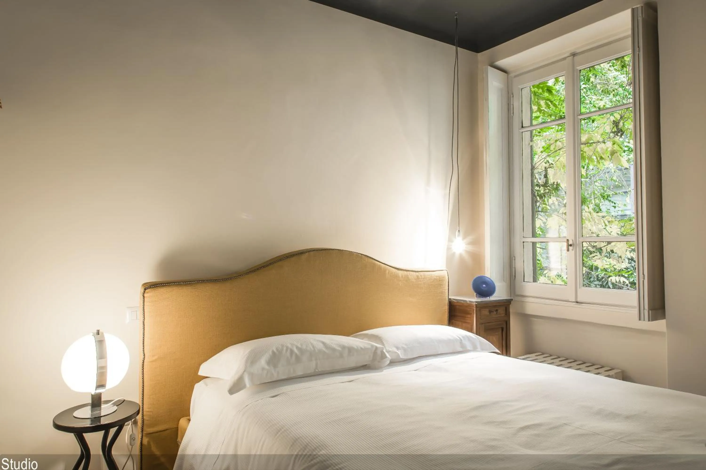 Bed in Brera Apartments in Porta Romana