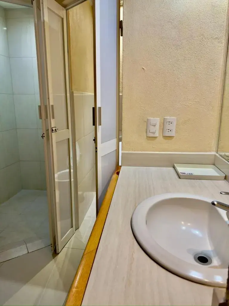 Superior Double or Twin Room in Hotel Zihuatanejo Centro Superior Double or Twin Room in Hotel Zihuatanejo Centro