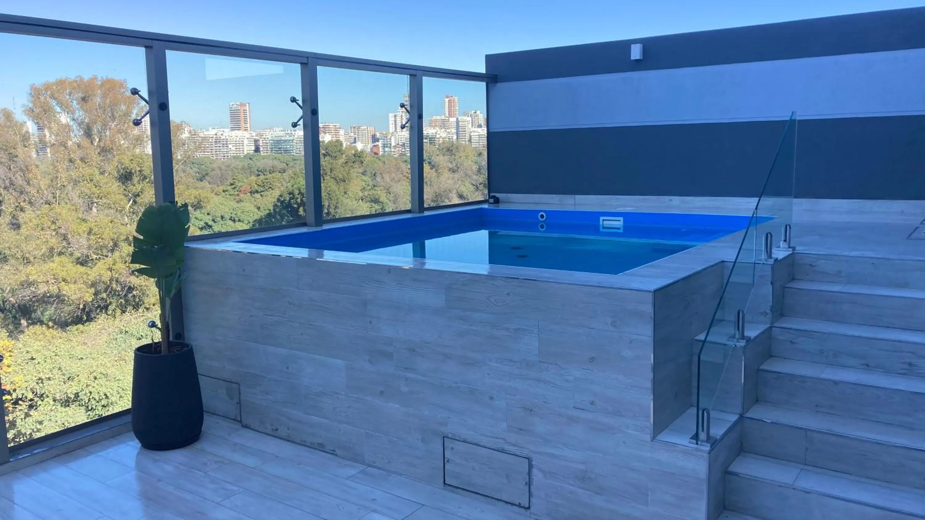 Swimming pool in Babel Pampa