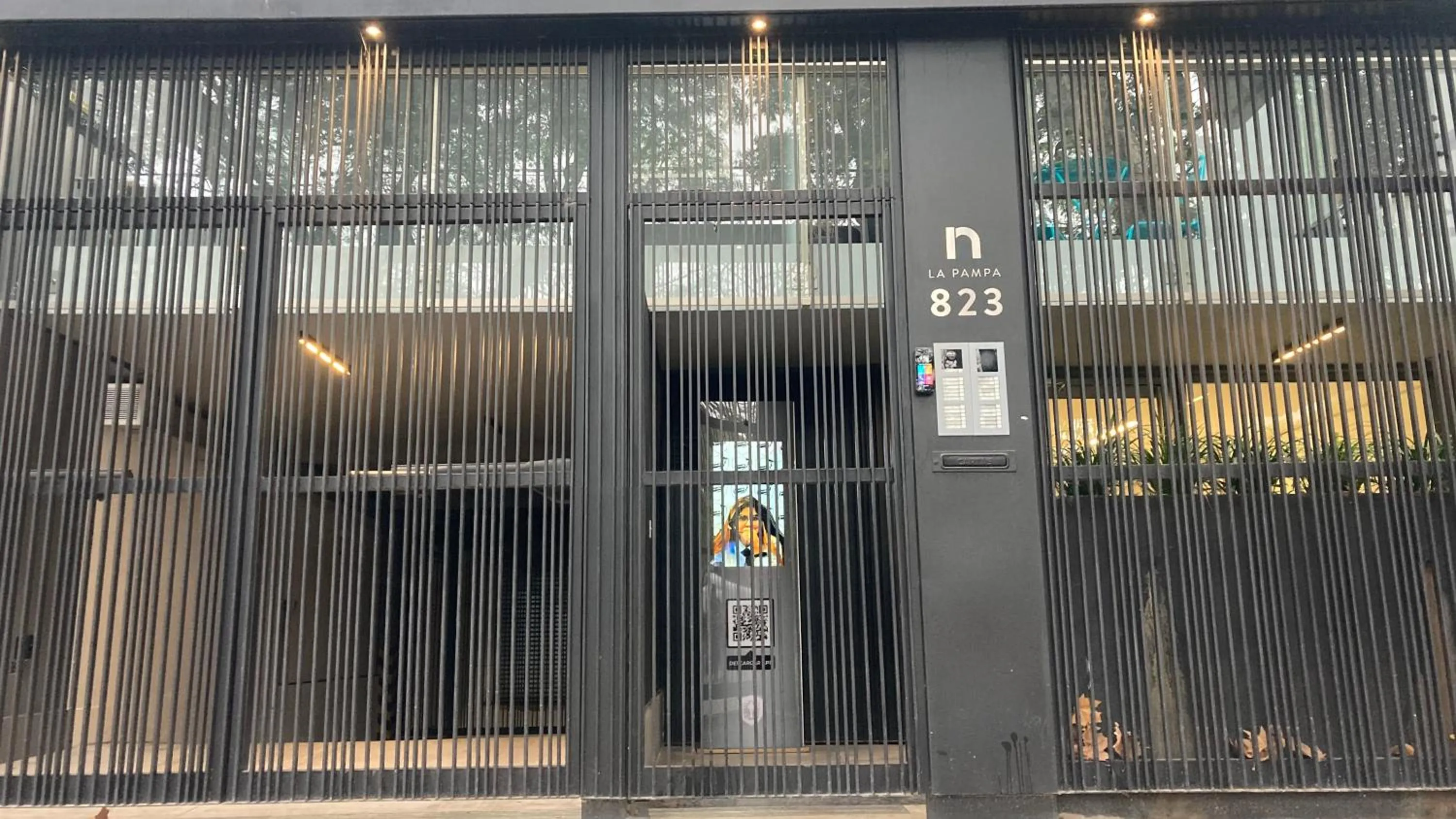 Facade/entrance in Babel Pampa