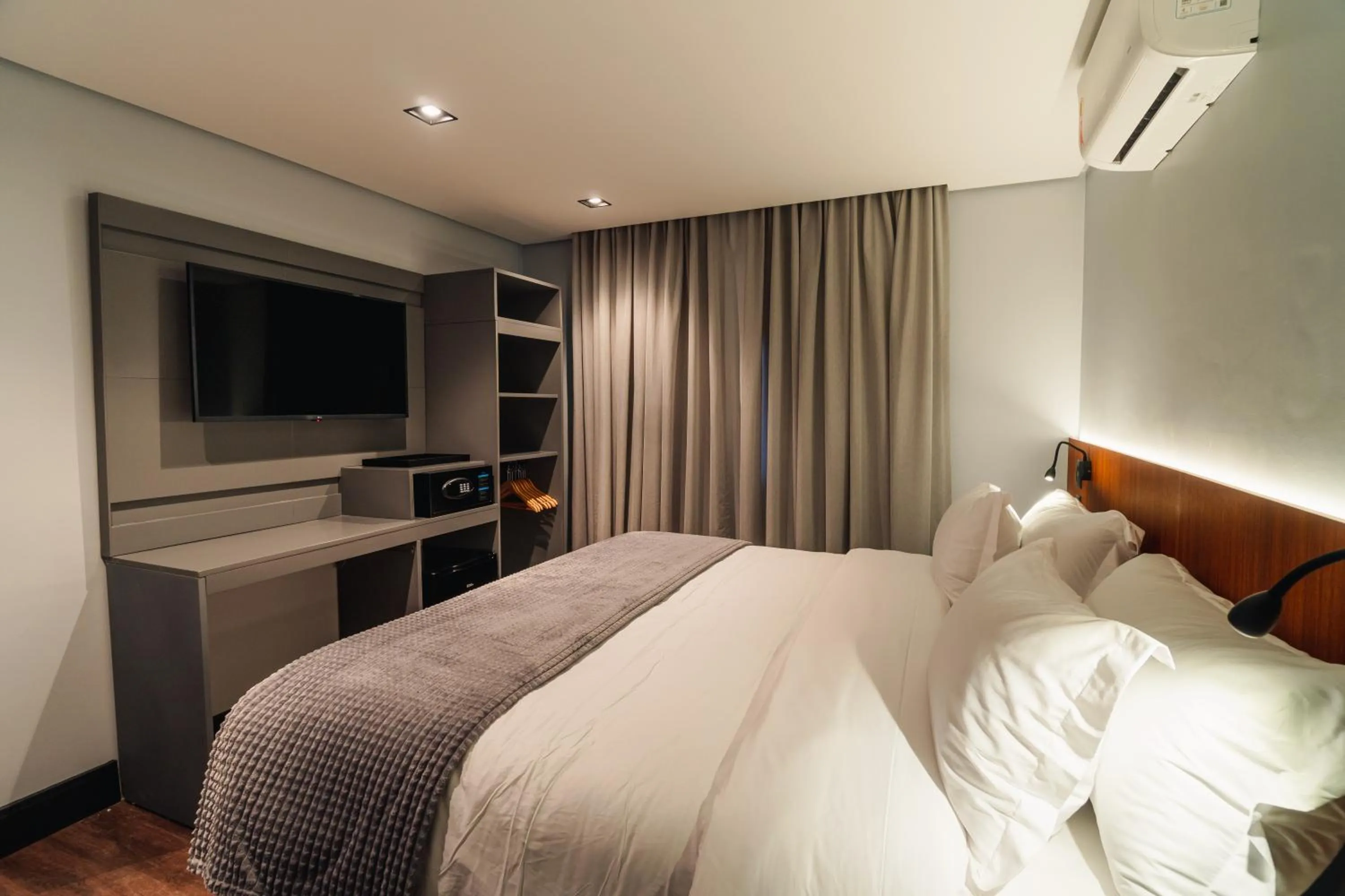 Bed in 249 DESIGN HOTEL