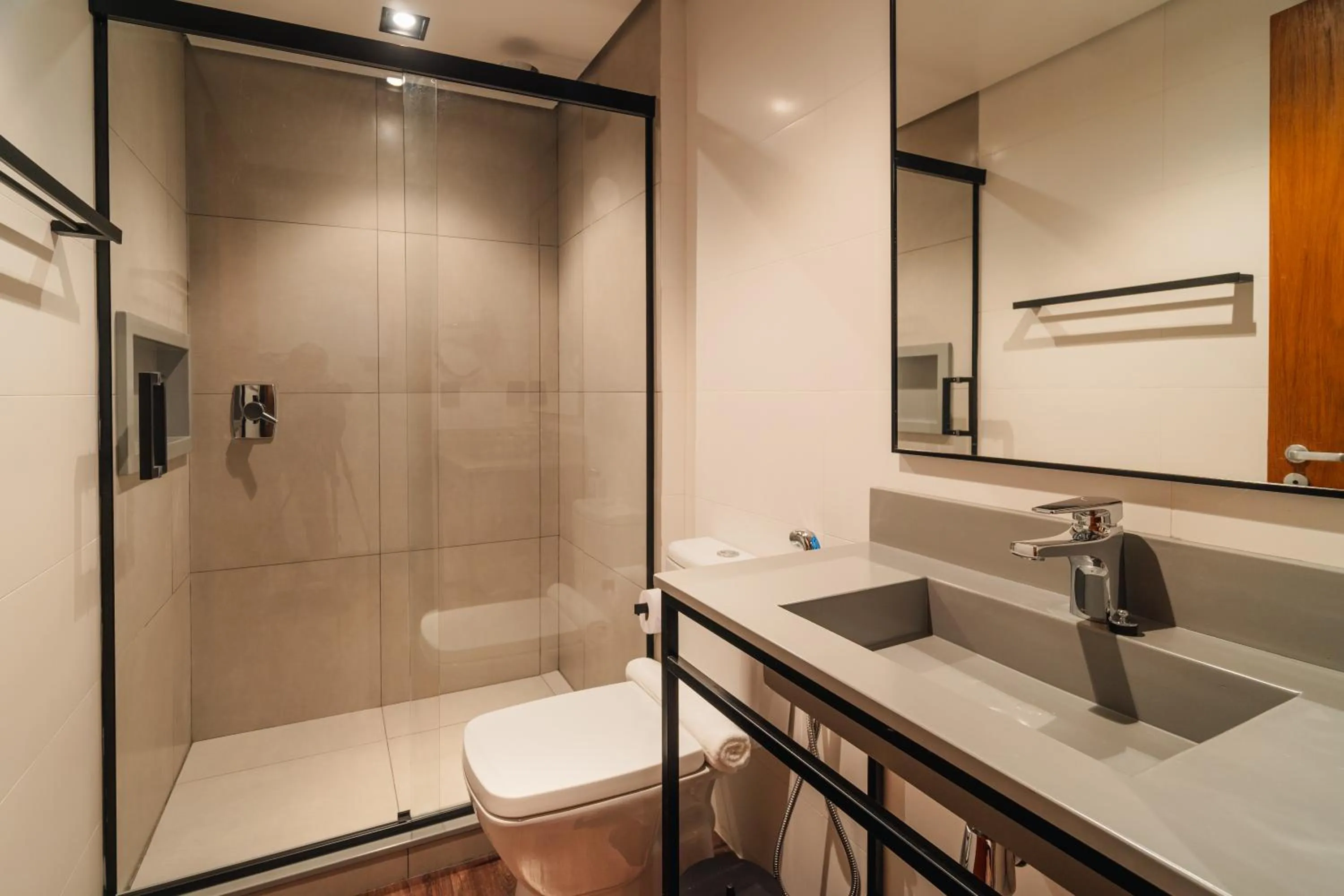 Shower in 249 DESIGN HOTEL