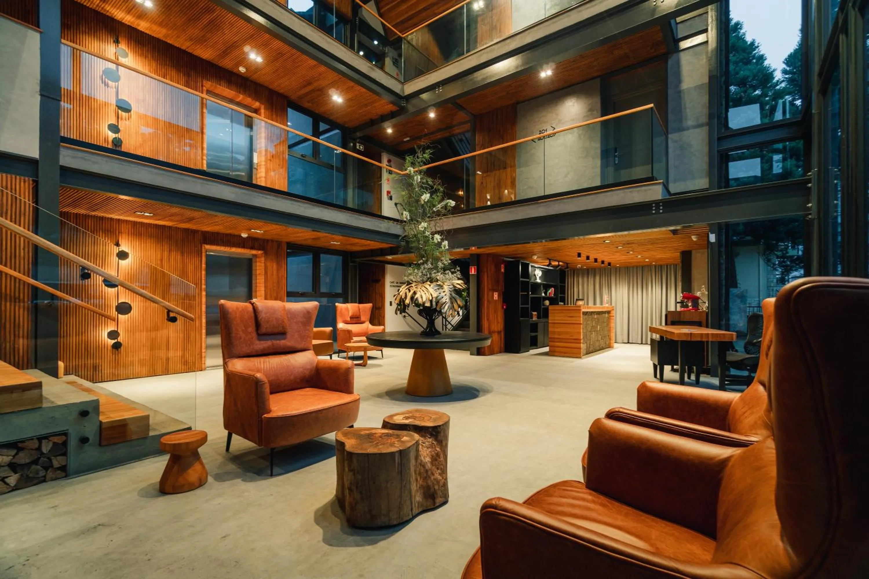 Communal lounge/ TV room in 249 DESIGN HOTEL