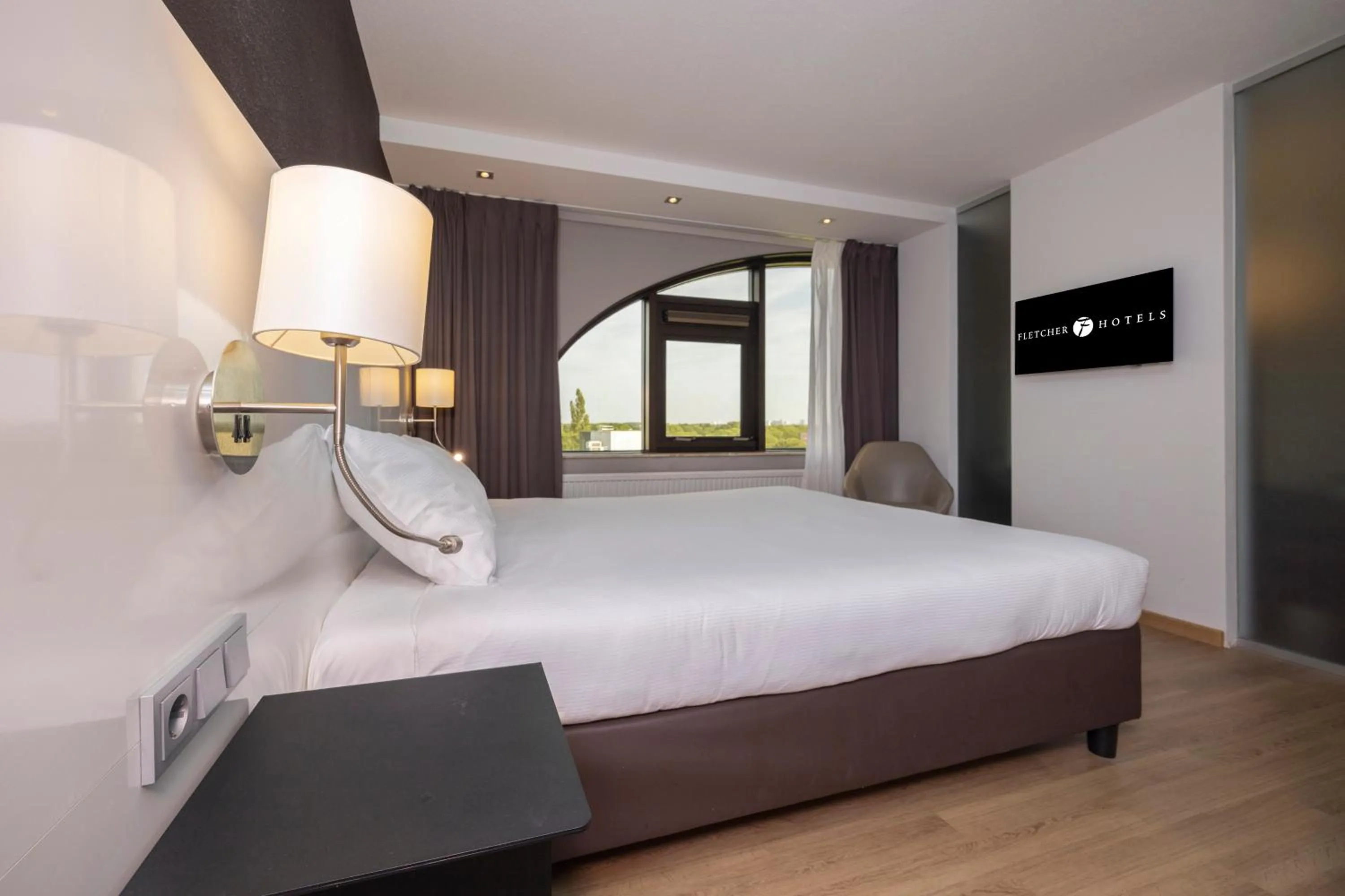 Photo of the whole room, Bed in Fletcher Hotel-Restaurant Nieuwegein-Utrecht