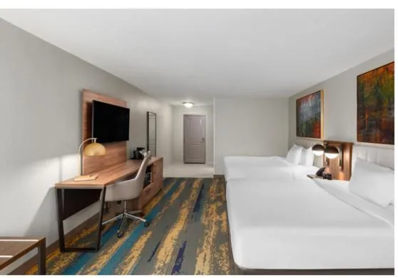 Bed in La Quinta by Wyndham Knoxville Central Papermill