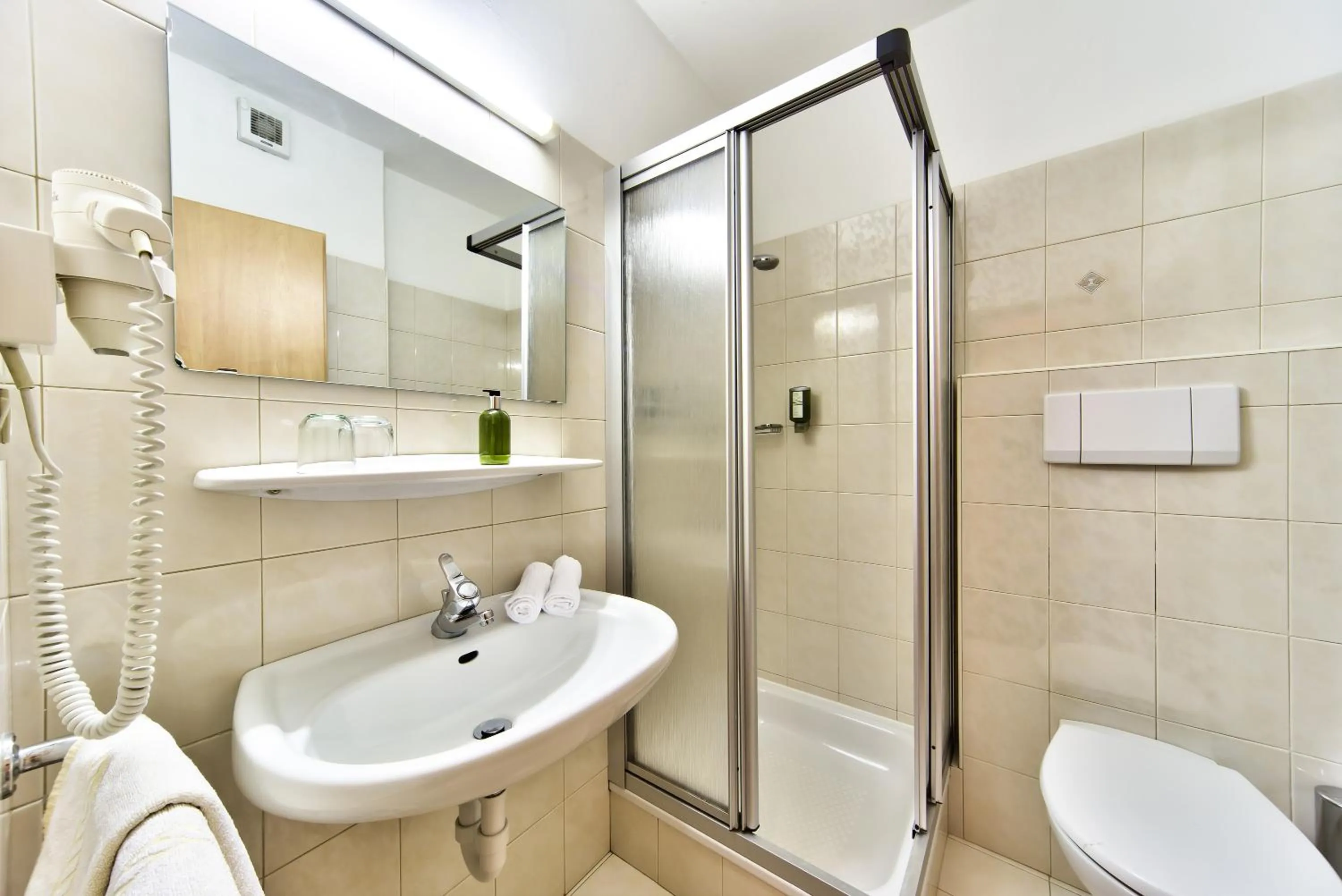 Bathroom in Hotel Garni Katnau