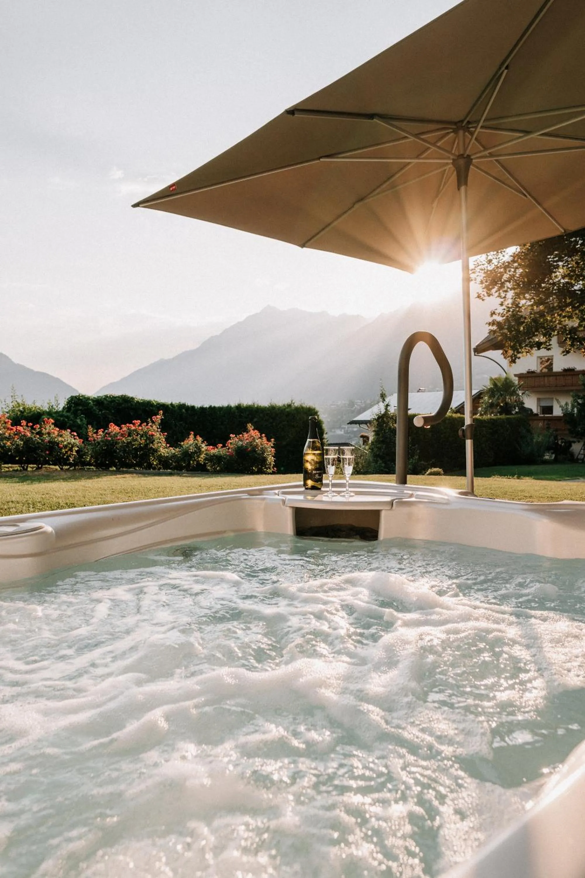 Hot Tub in Hotel Garni Katnau