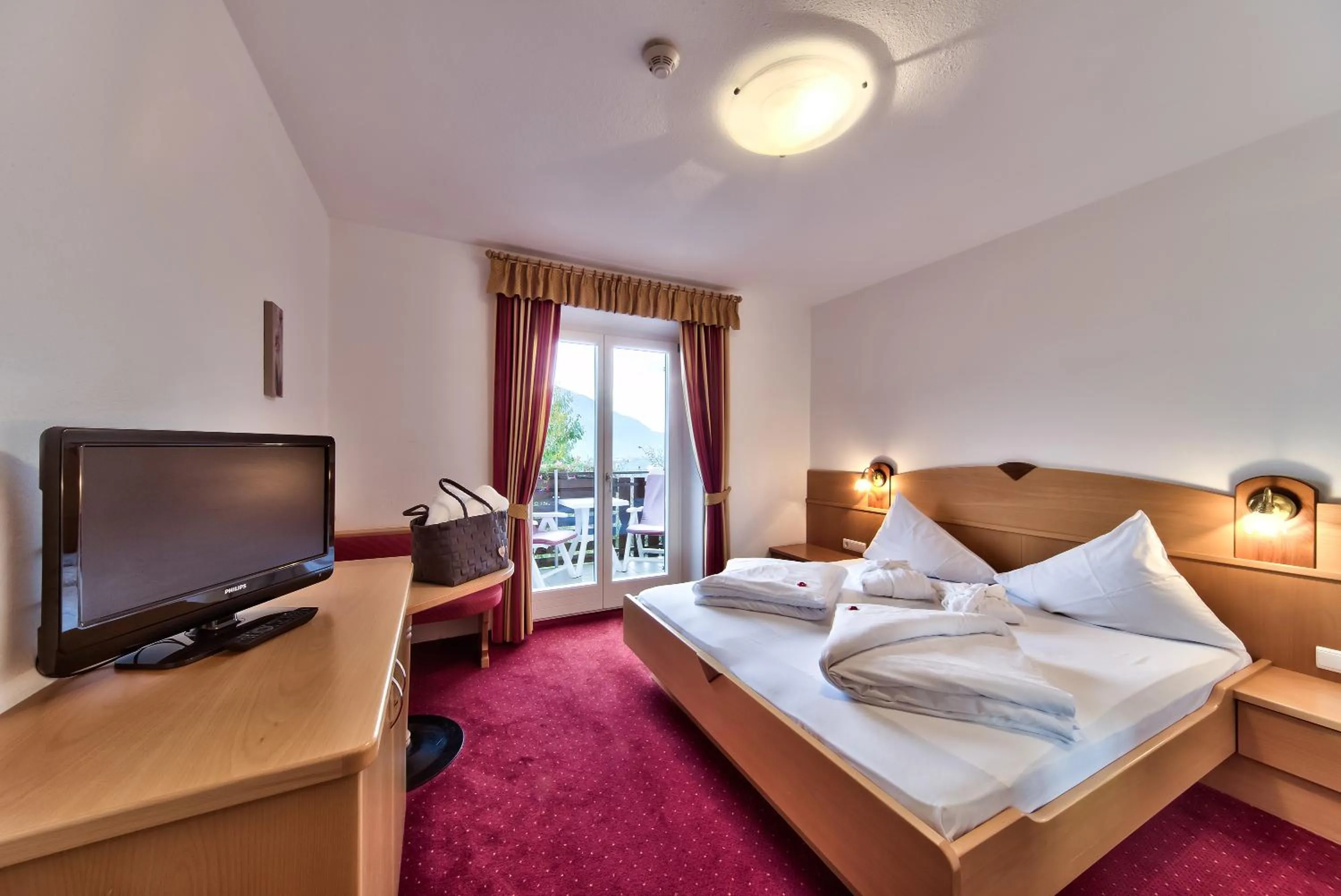 Bed in Hotel Garni Katnau