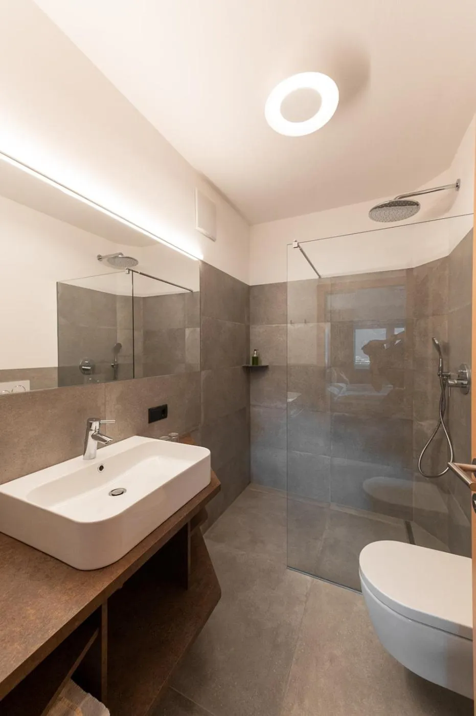 Shower in Hotel Garni Katnau