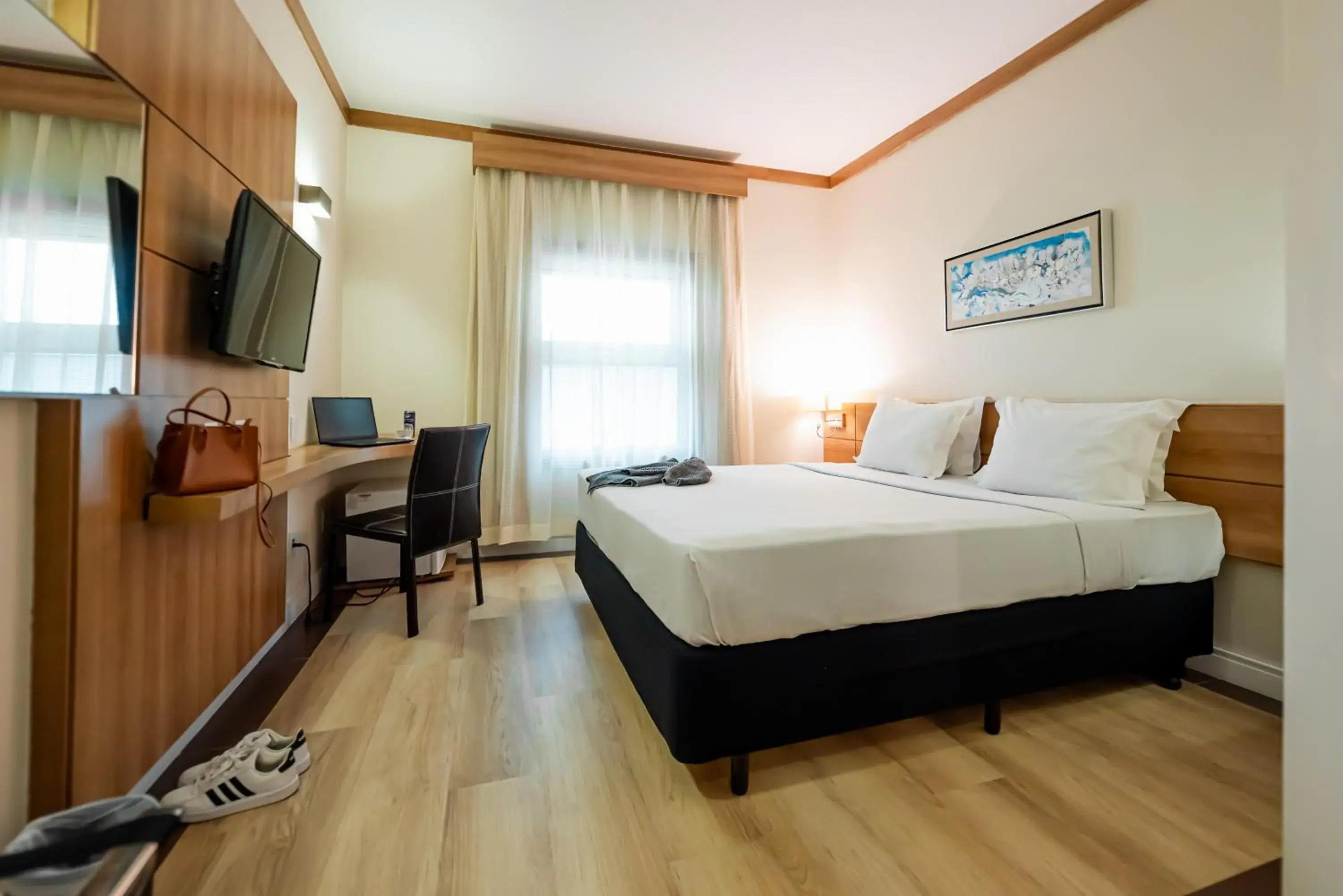 Standard PwD Disability Access - single occupancy - 1 Queen Bed in Intercity Vinhedo Standard PwD Disability Access - single occupancy - 1 Queen Bed in Intercity Vinhedo