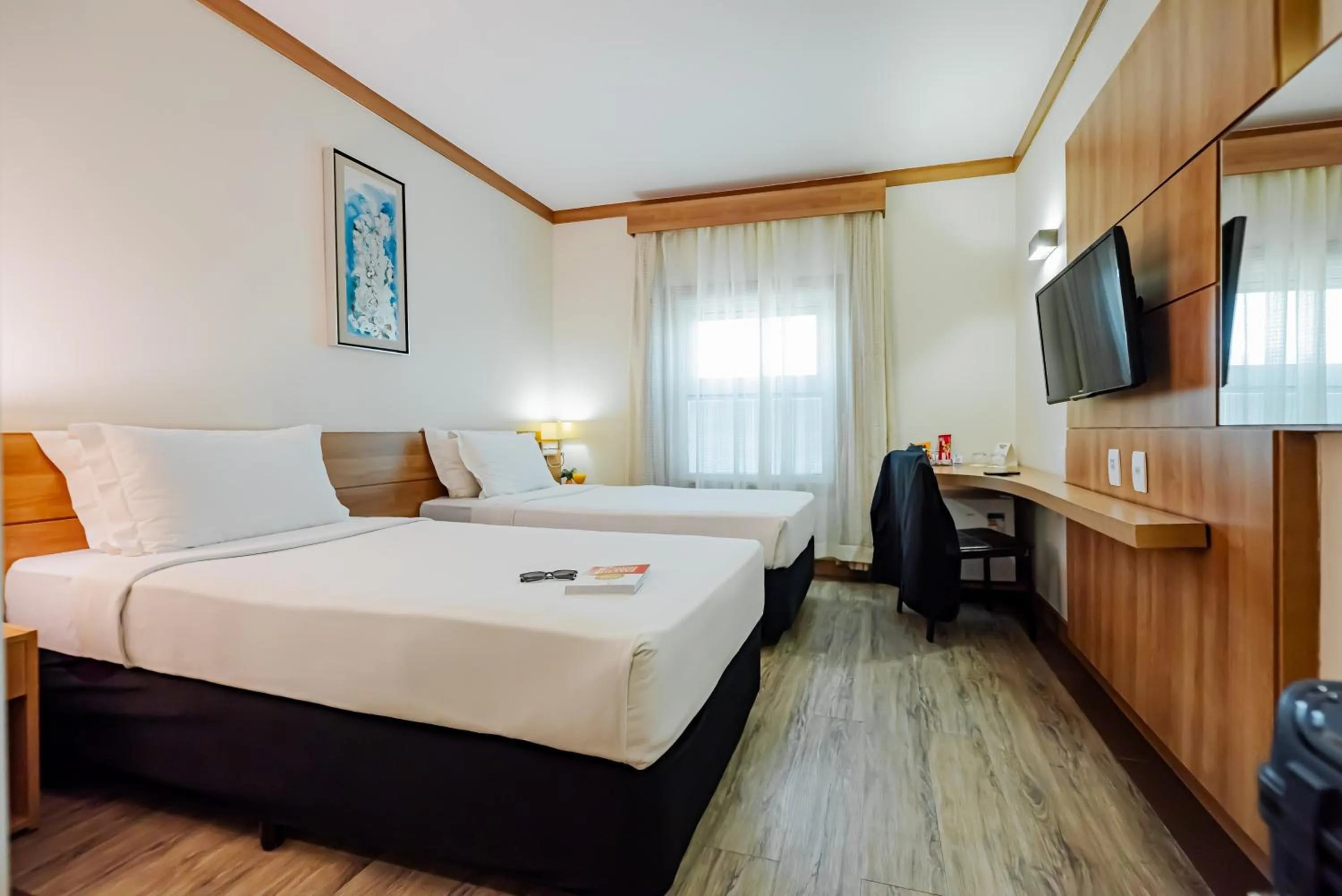 Luxury Twin - single occupancy - 2 Single Beds in Intercity Vinhedo