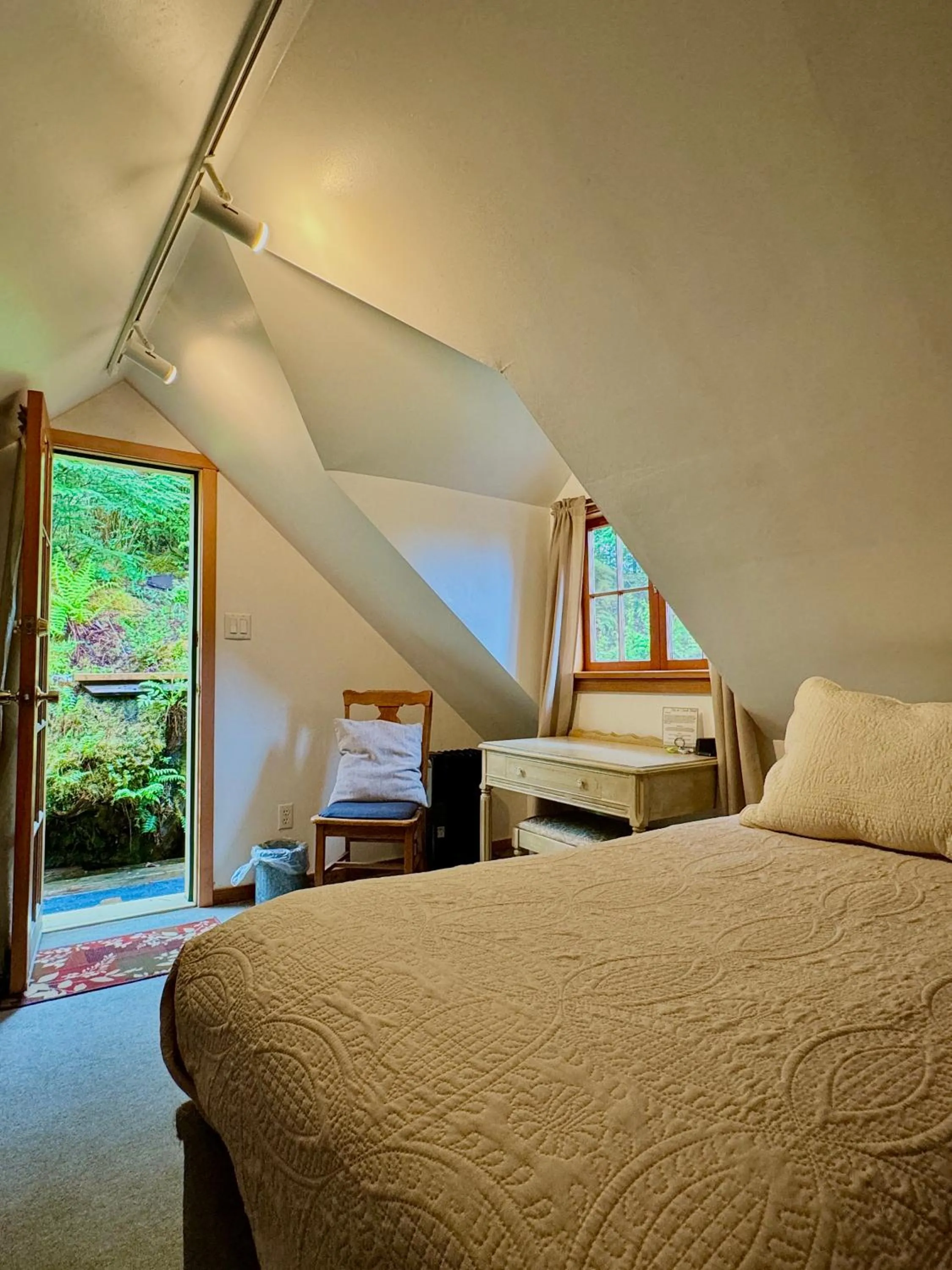 Bed in Inn At Creek Street