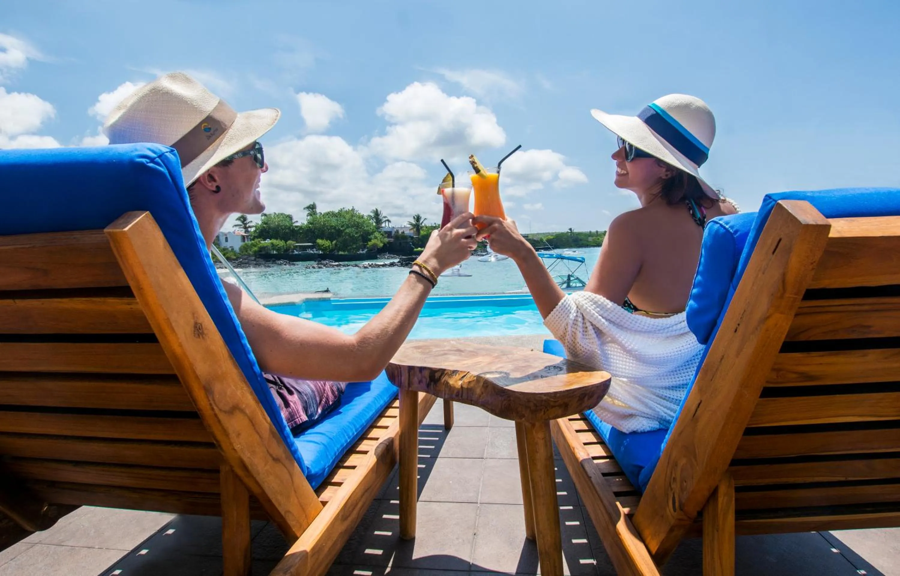 Swimming pool in Hotel Solymar