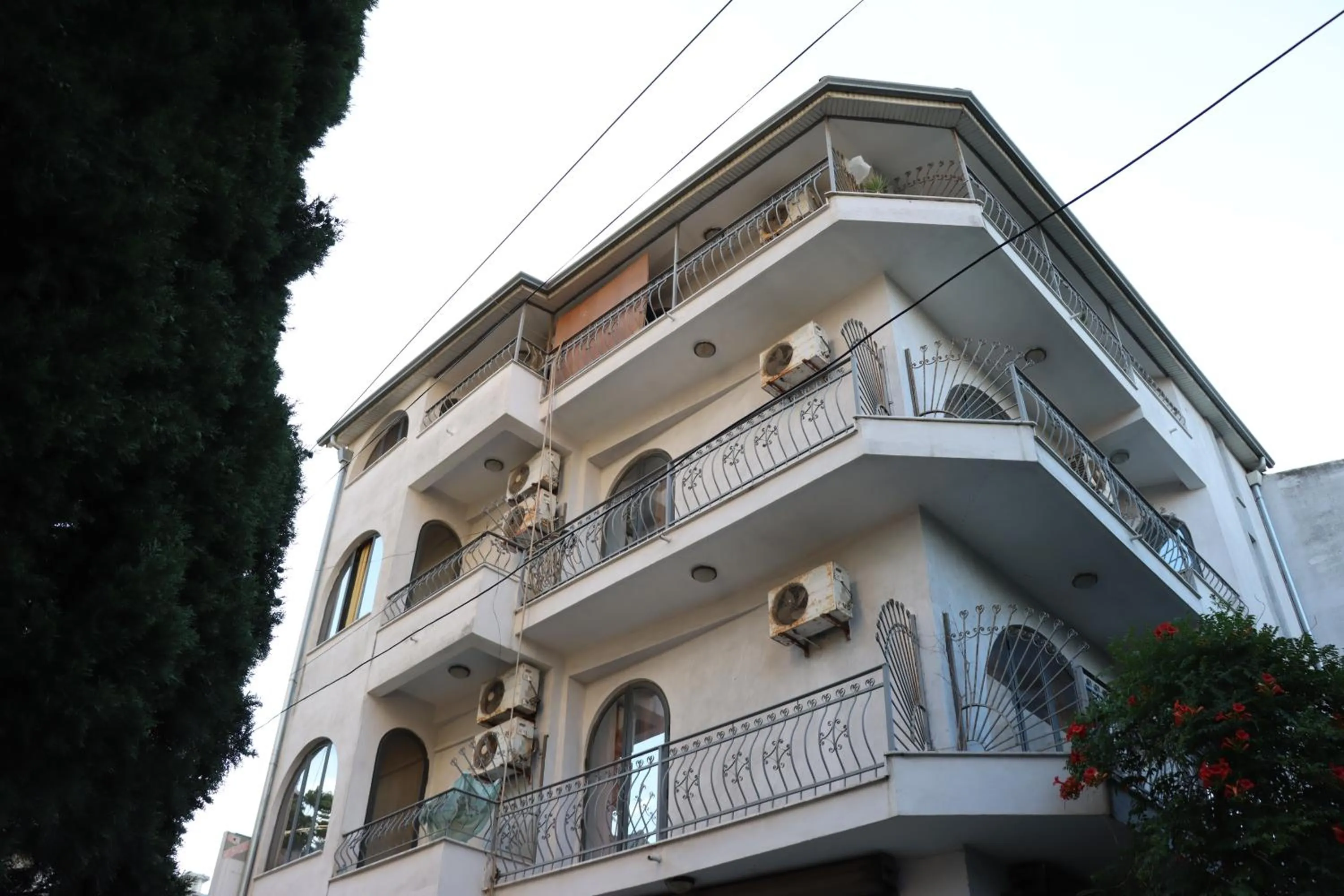 Property building in ~Villa Gloria~