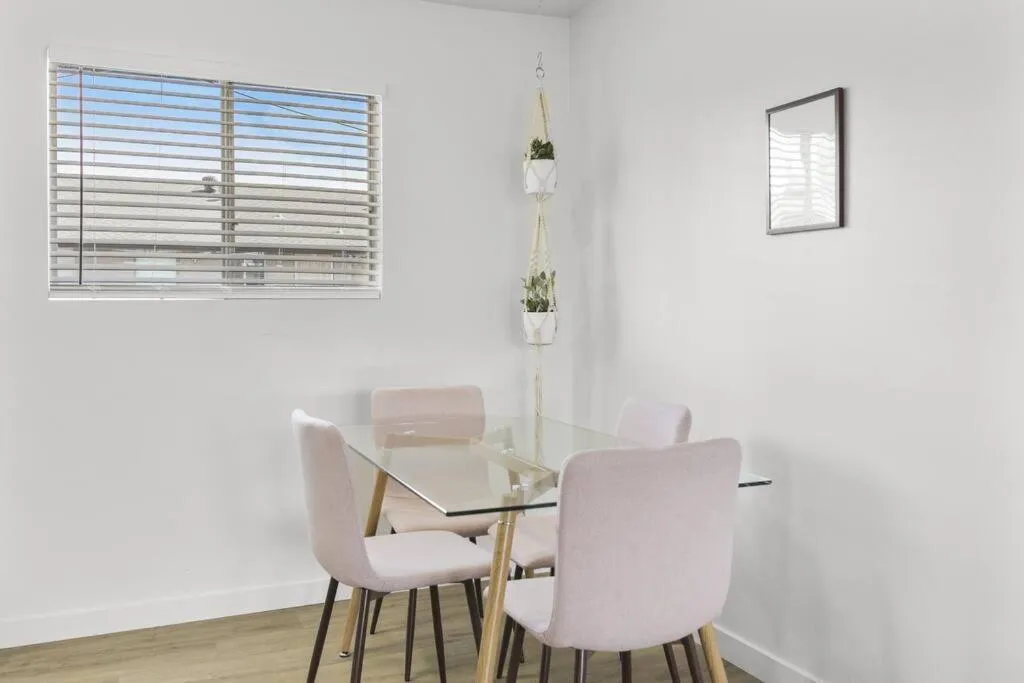 Contemporary Condo in Central Biltmore