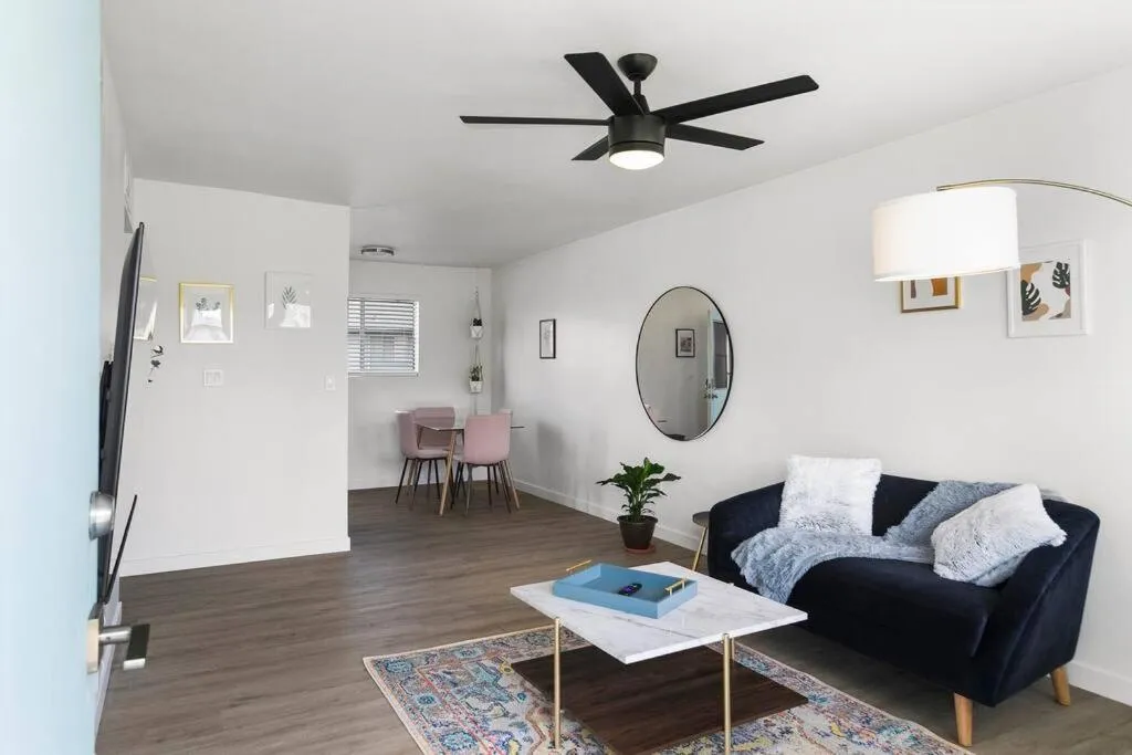 Contemporary Condo in Central Biltmore