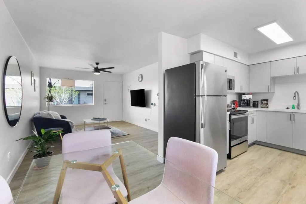 Contemporary Condo in Central Biltmore