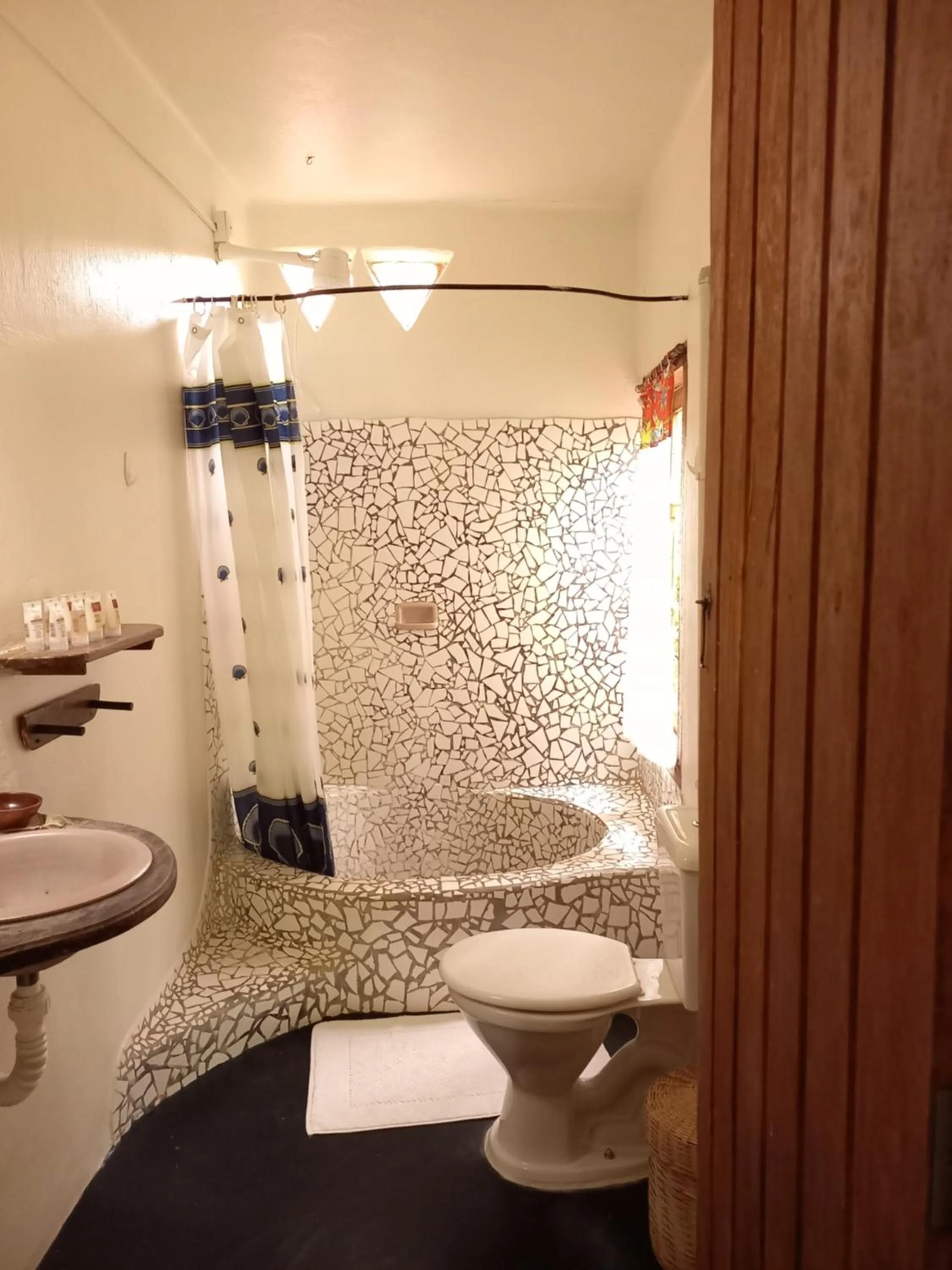 Shower in Bangalôs da Aldeia Caraiva