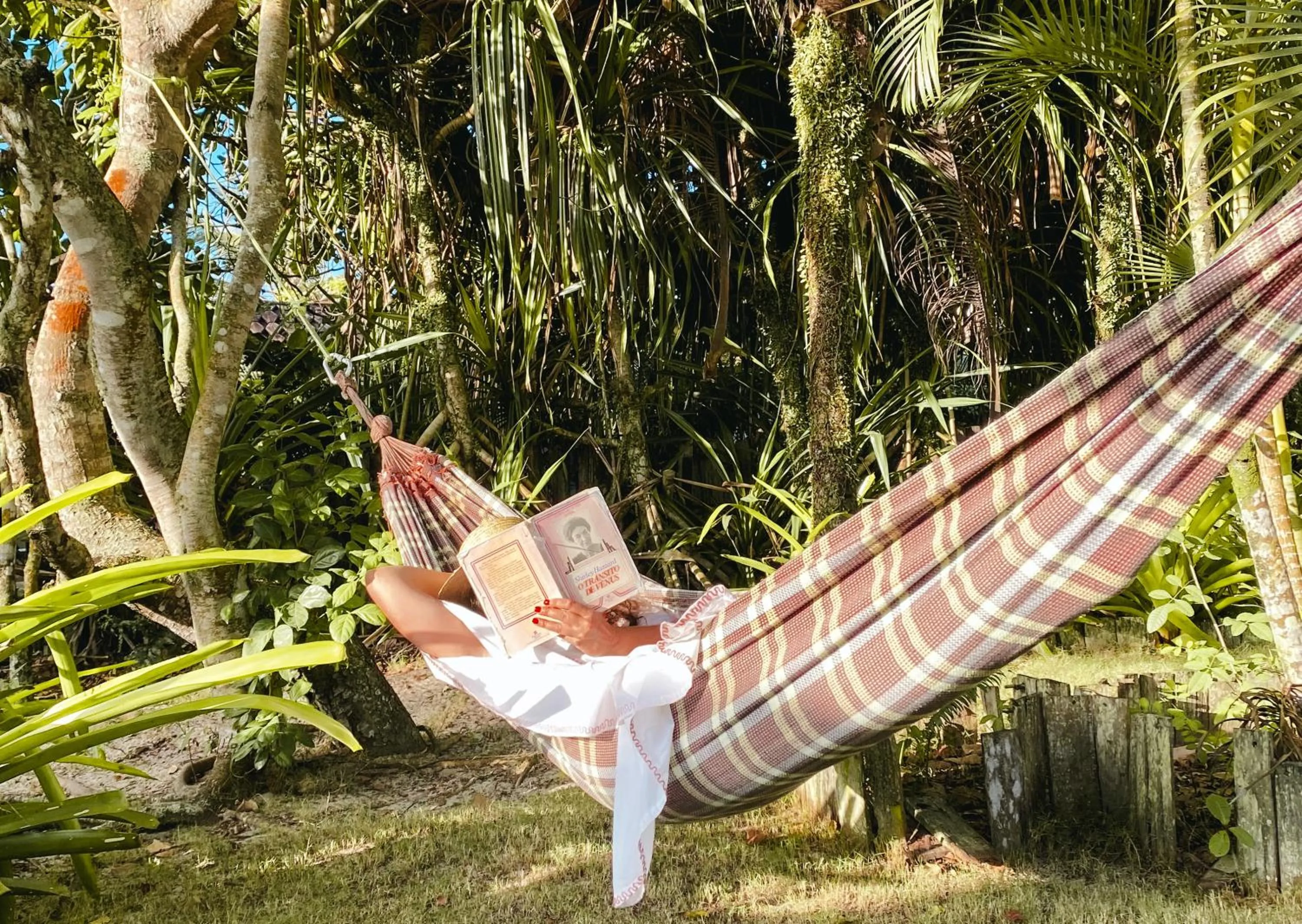 Garden in Bangalôs da Aldeia Caraiva