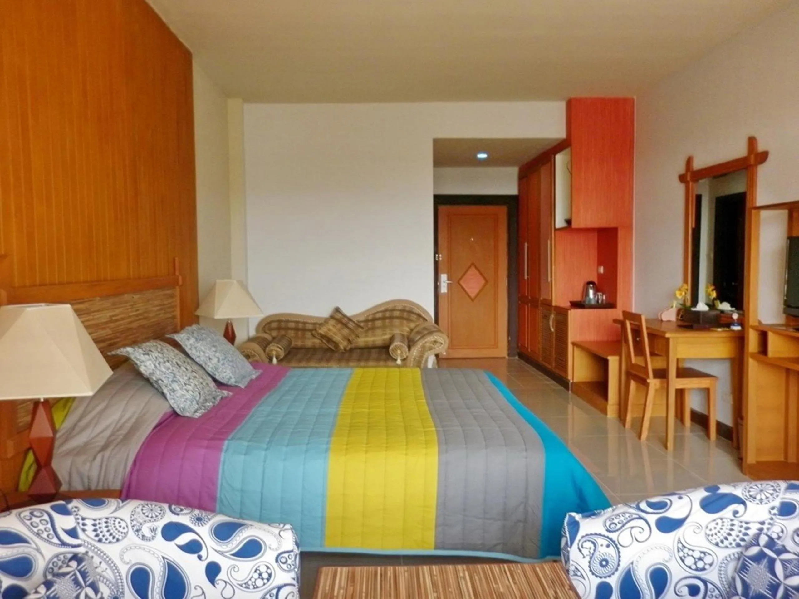 Bedroom, Bed in Pearl Laguna Resort