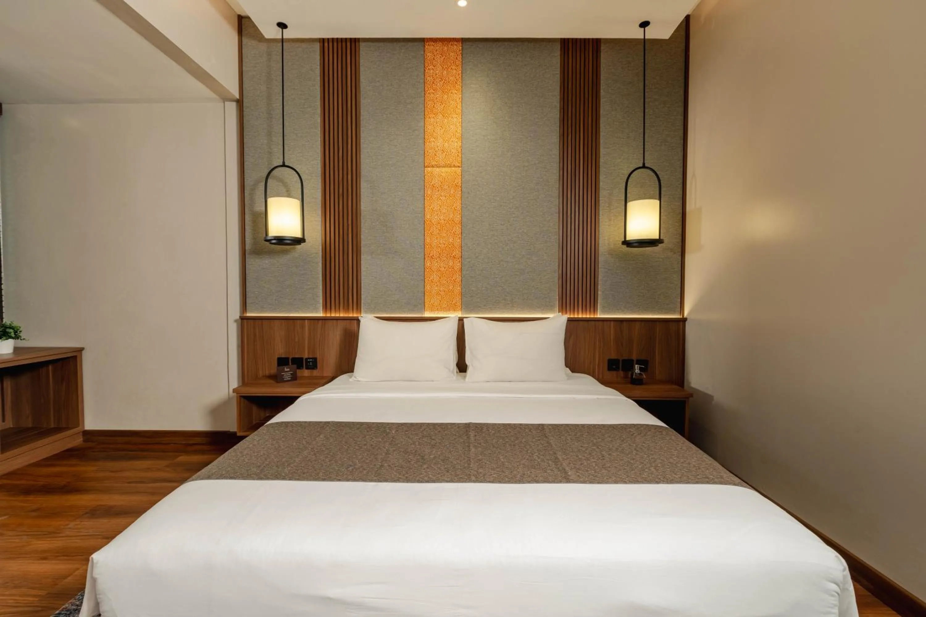 Bedroom, Bed in Plataran Puncak Residences