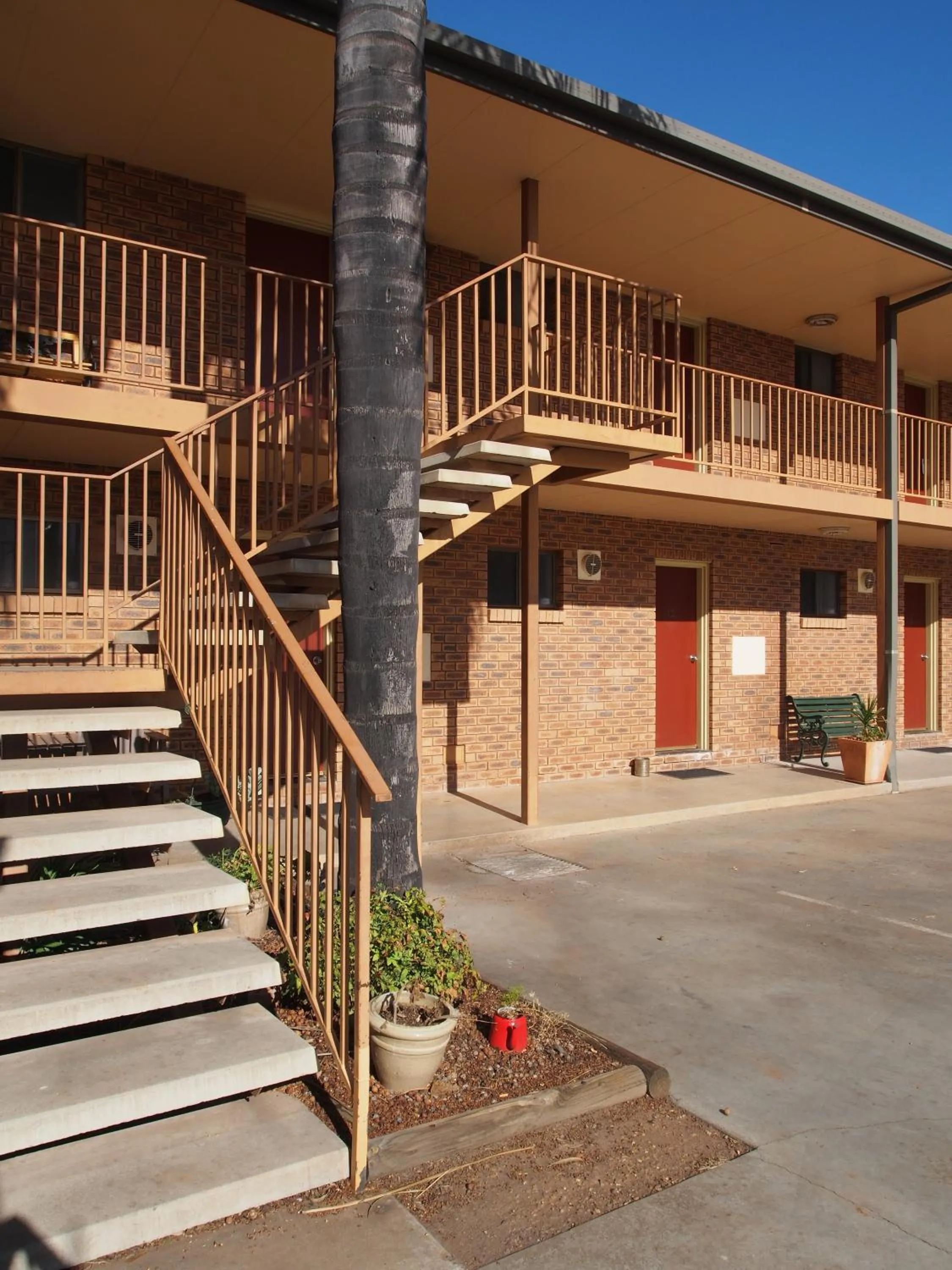 Facade/entrance in Cobar Town & Country Motor Inn