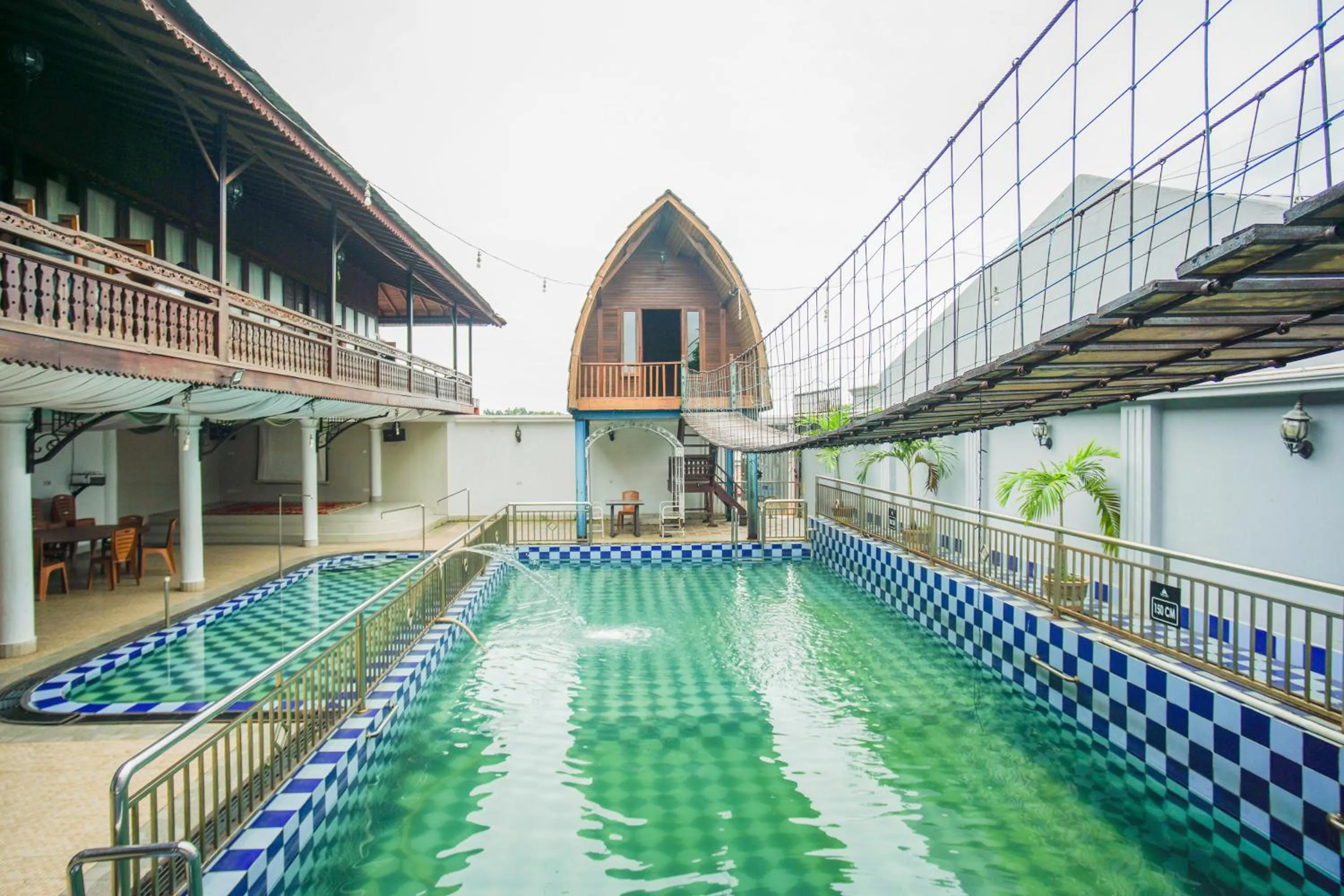 Pool view in Townhouse Oak Ilir Timur I Near Ptc Mall