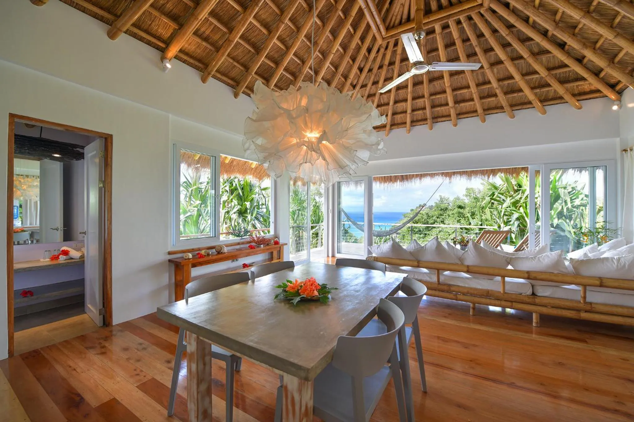 Living room in Diniview Villa Resort