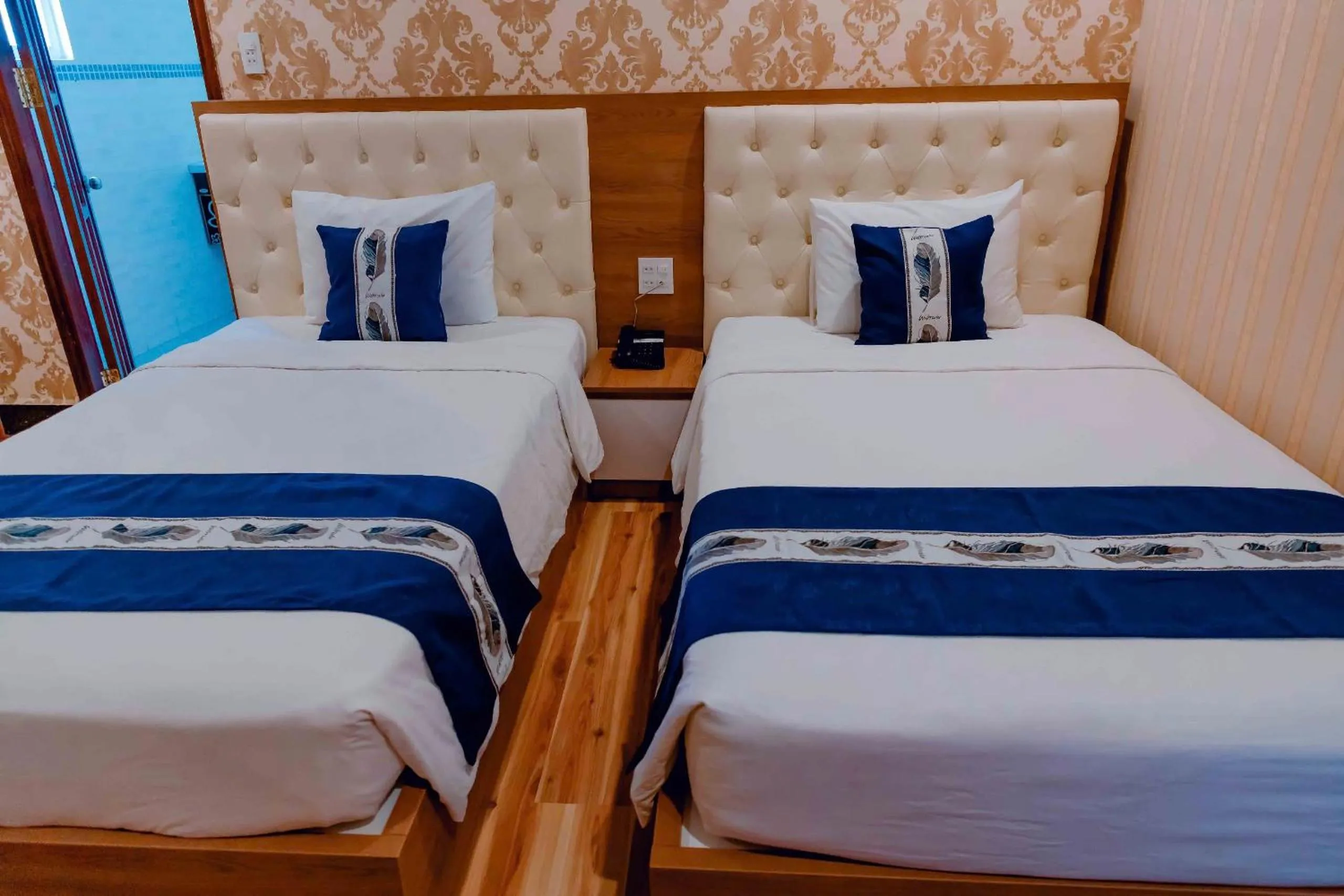 Bed in Linh Phuong 3 Hotel