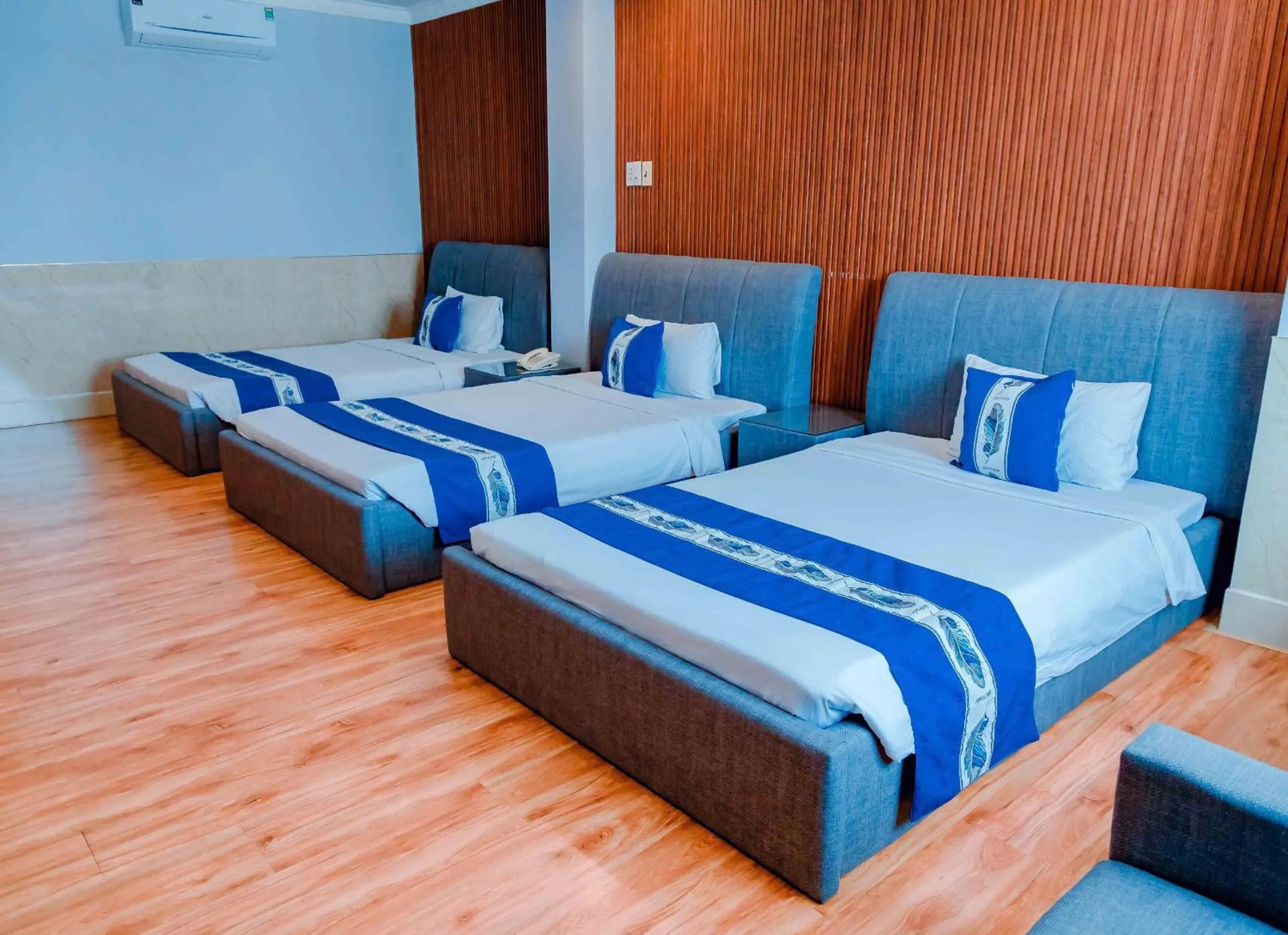 Bed in Linh Phuong 3 Hotel