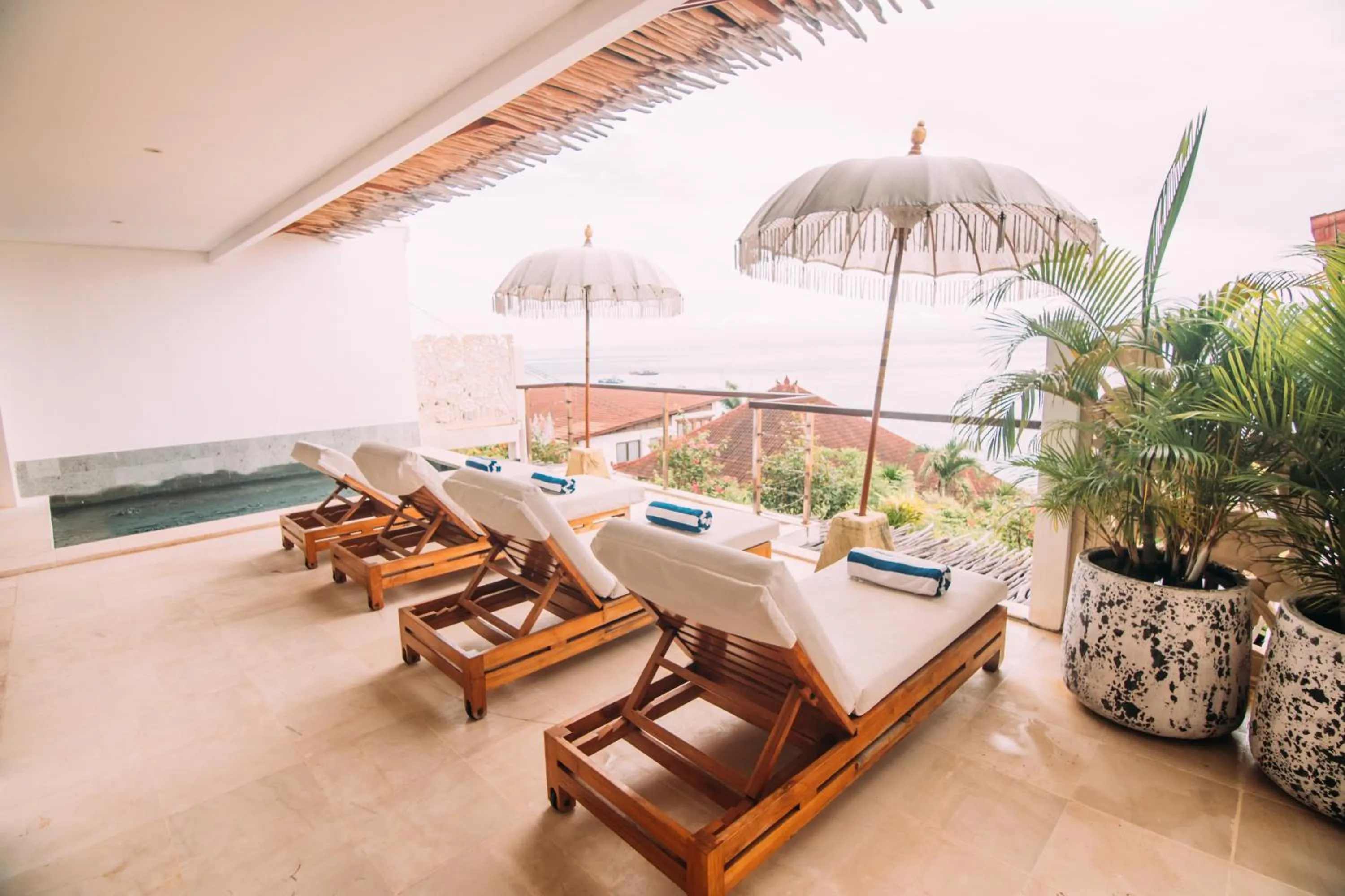 Living room in Aqua Nusa - Luxury Lembongan Villas
