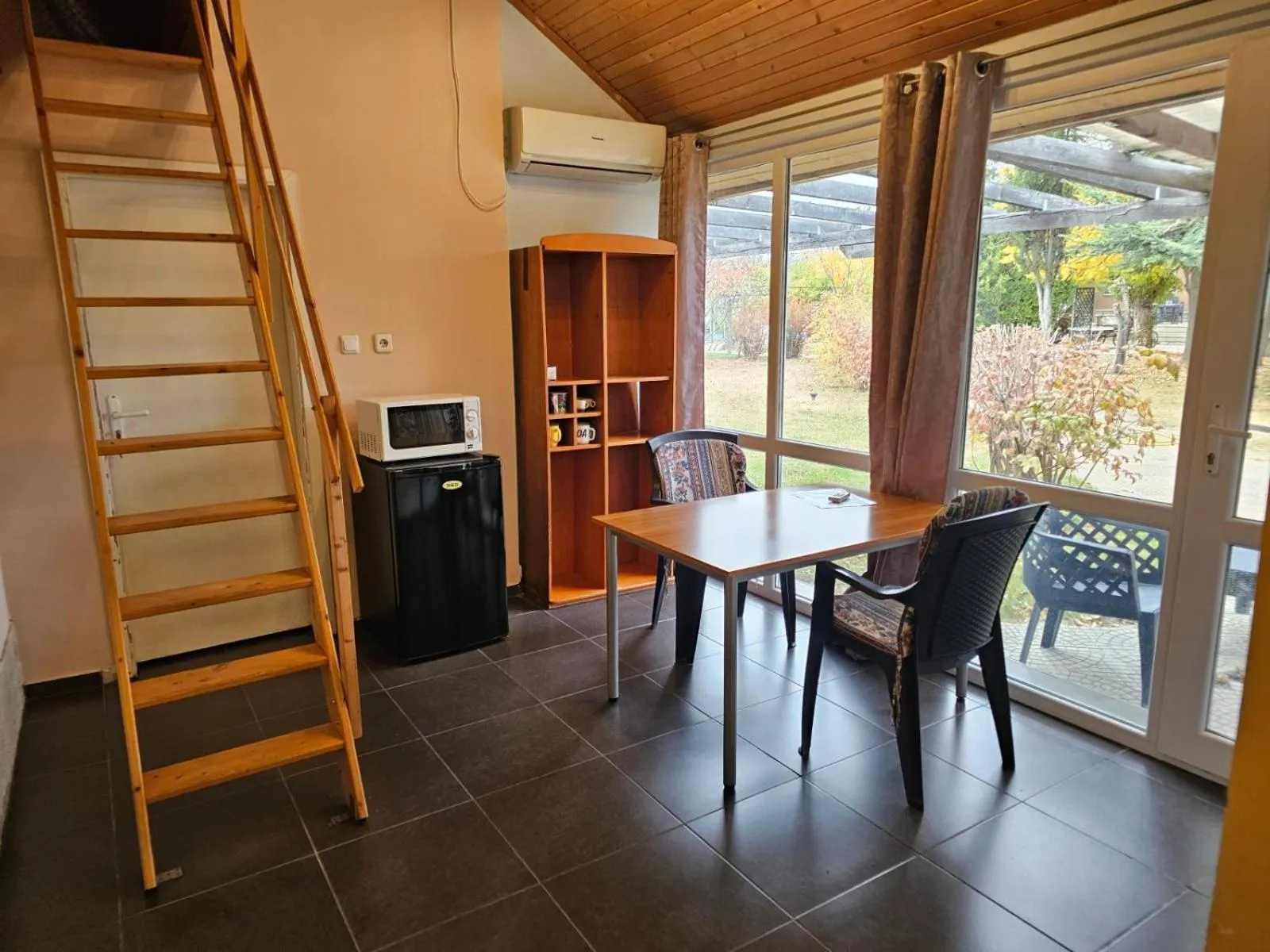 Galeria In The Garden