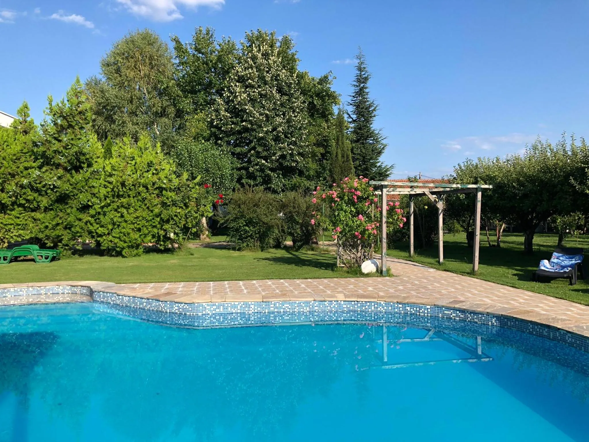 Swimming pool in Galeria In The Garden