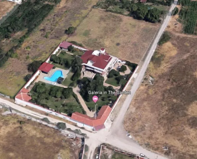 Property building in Galeria In The Garden