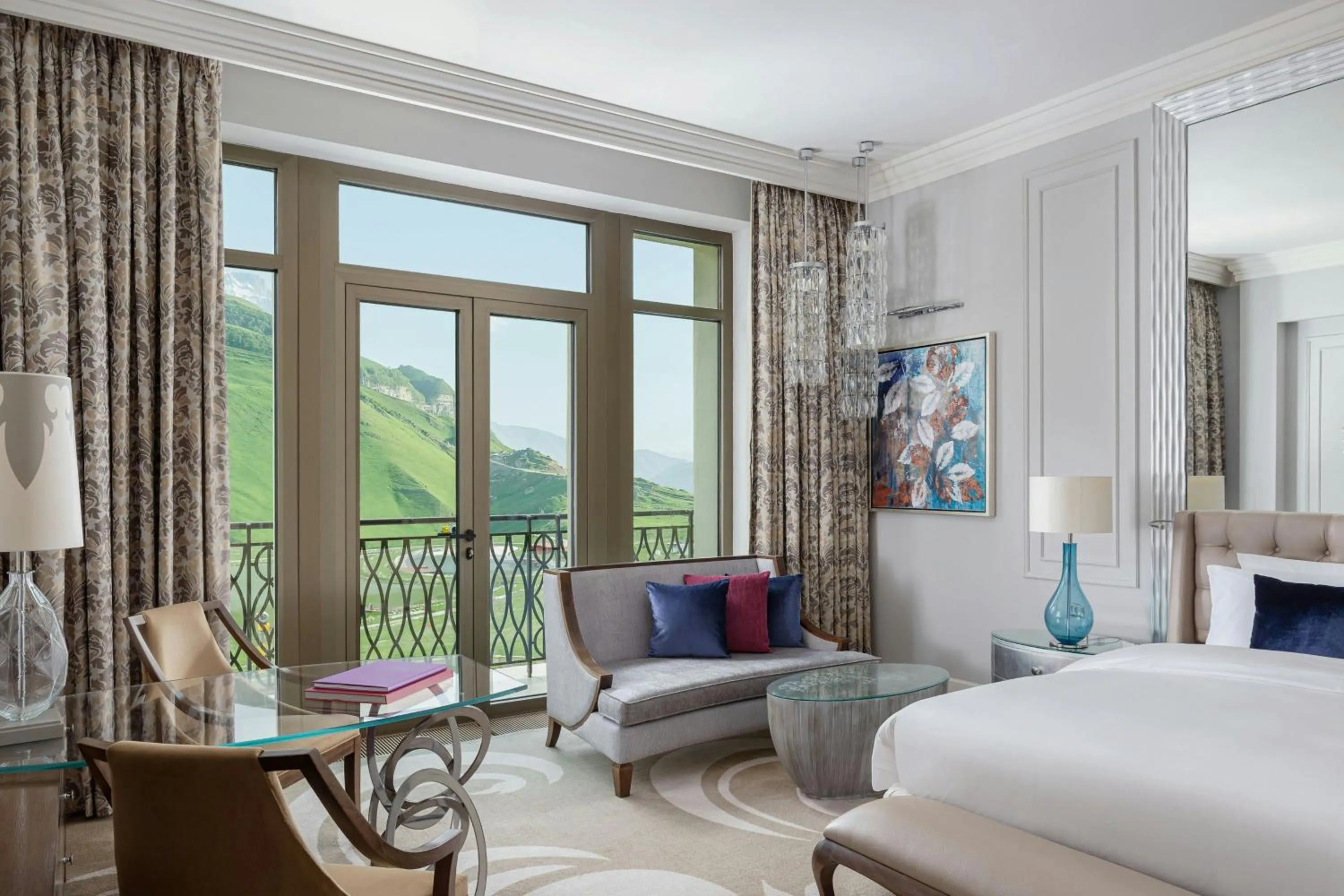 Photo of the whole room, Bed in Pik Palace, Shahdag, Autograph Collection