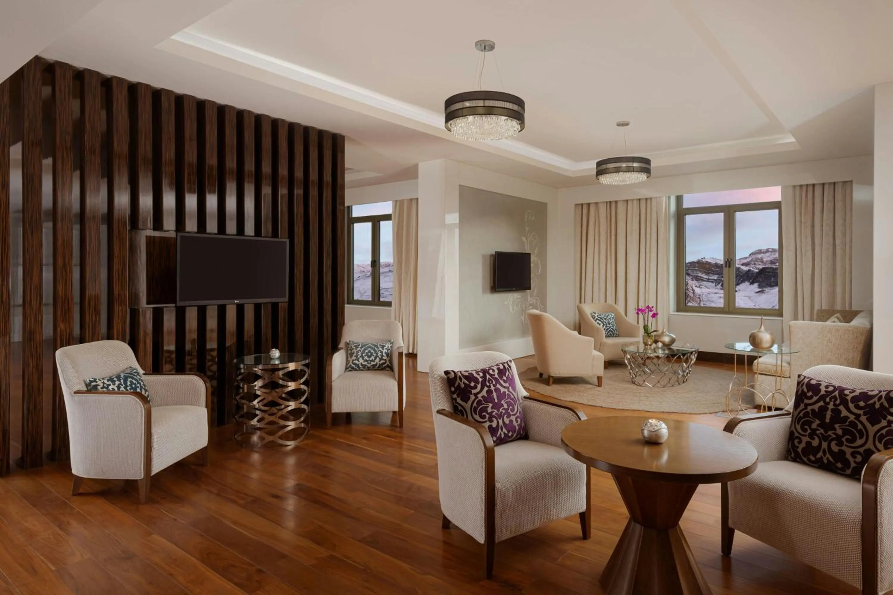 Lounge or bar in Pik Palace, Shahdag, Autograph Collection