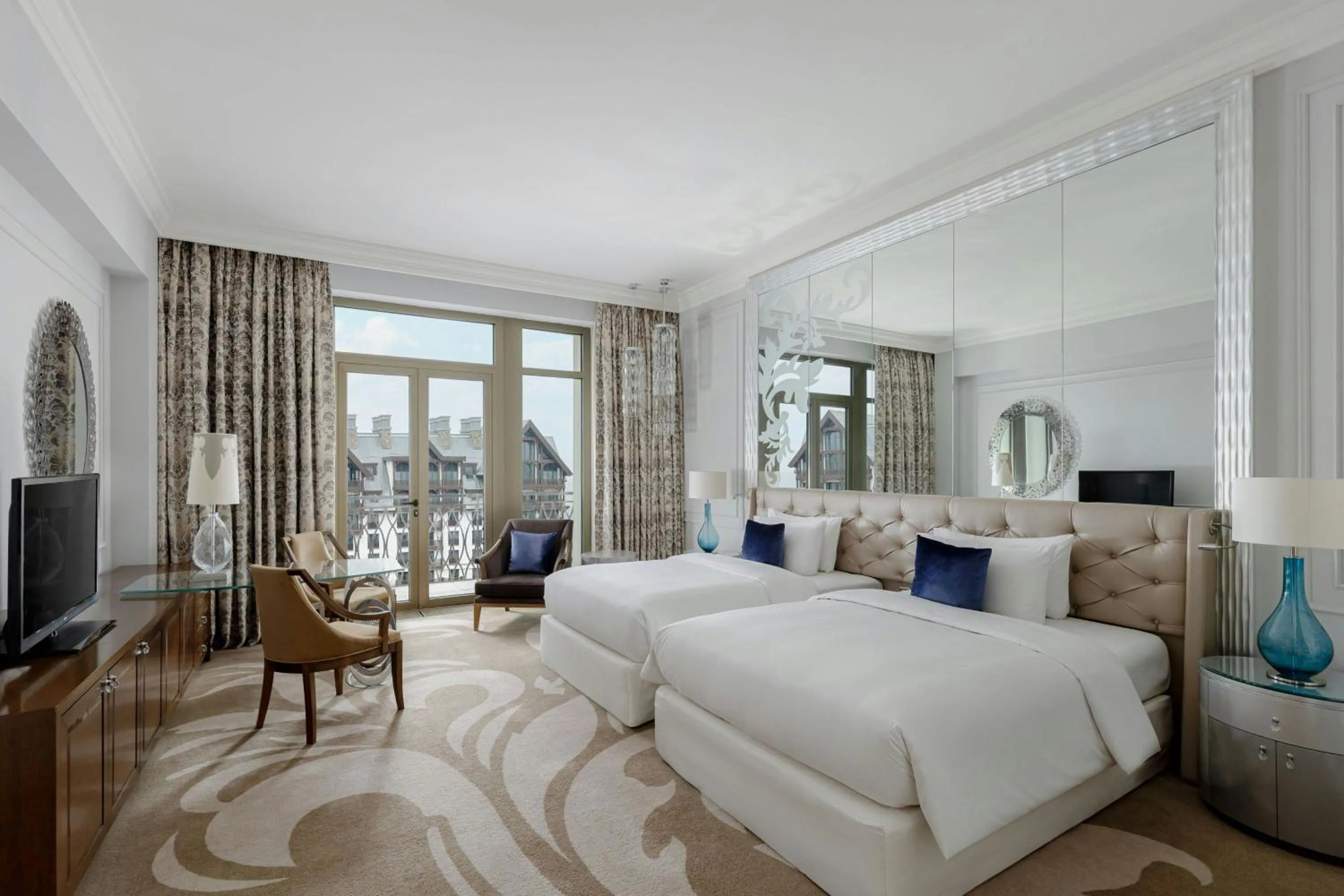 Photo of the whole room, Bed in Pik Palace, Shahdag, Autograph Collection