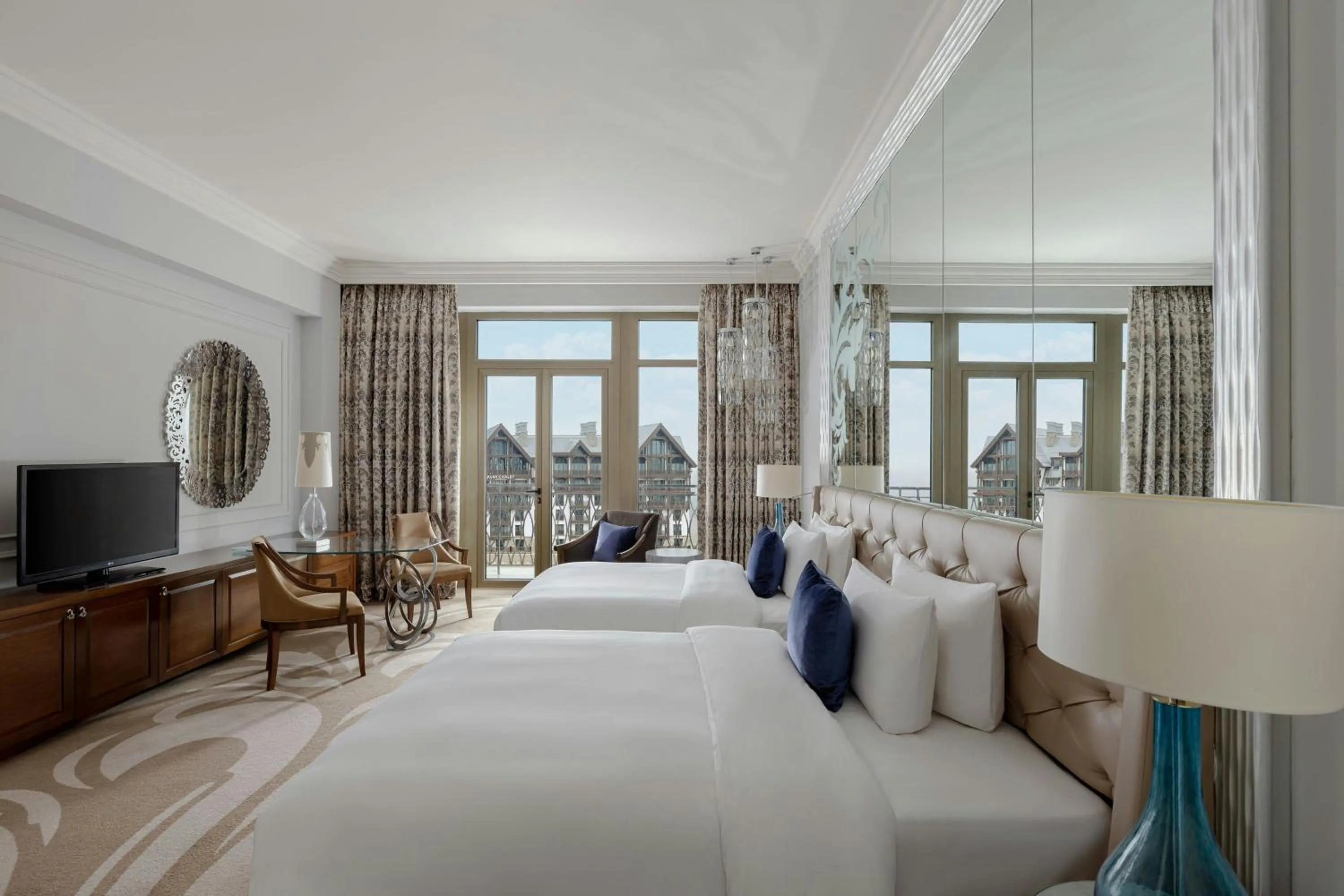 Photo of the whole room, Bed in Pik Palace, Shahdag, Autograph Collection