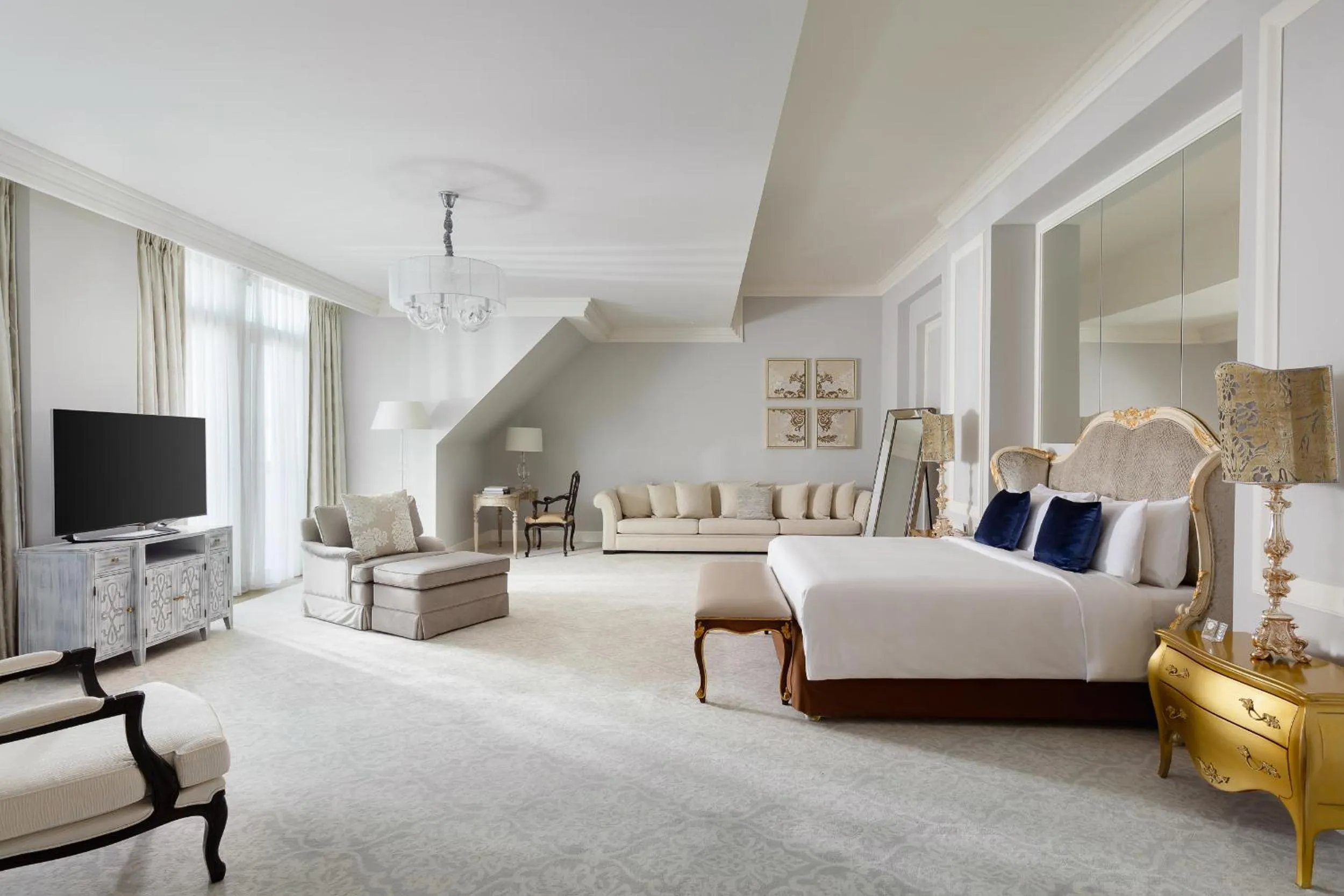 Bed in Pik Palace, Shahdag, Autograph Collection