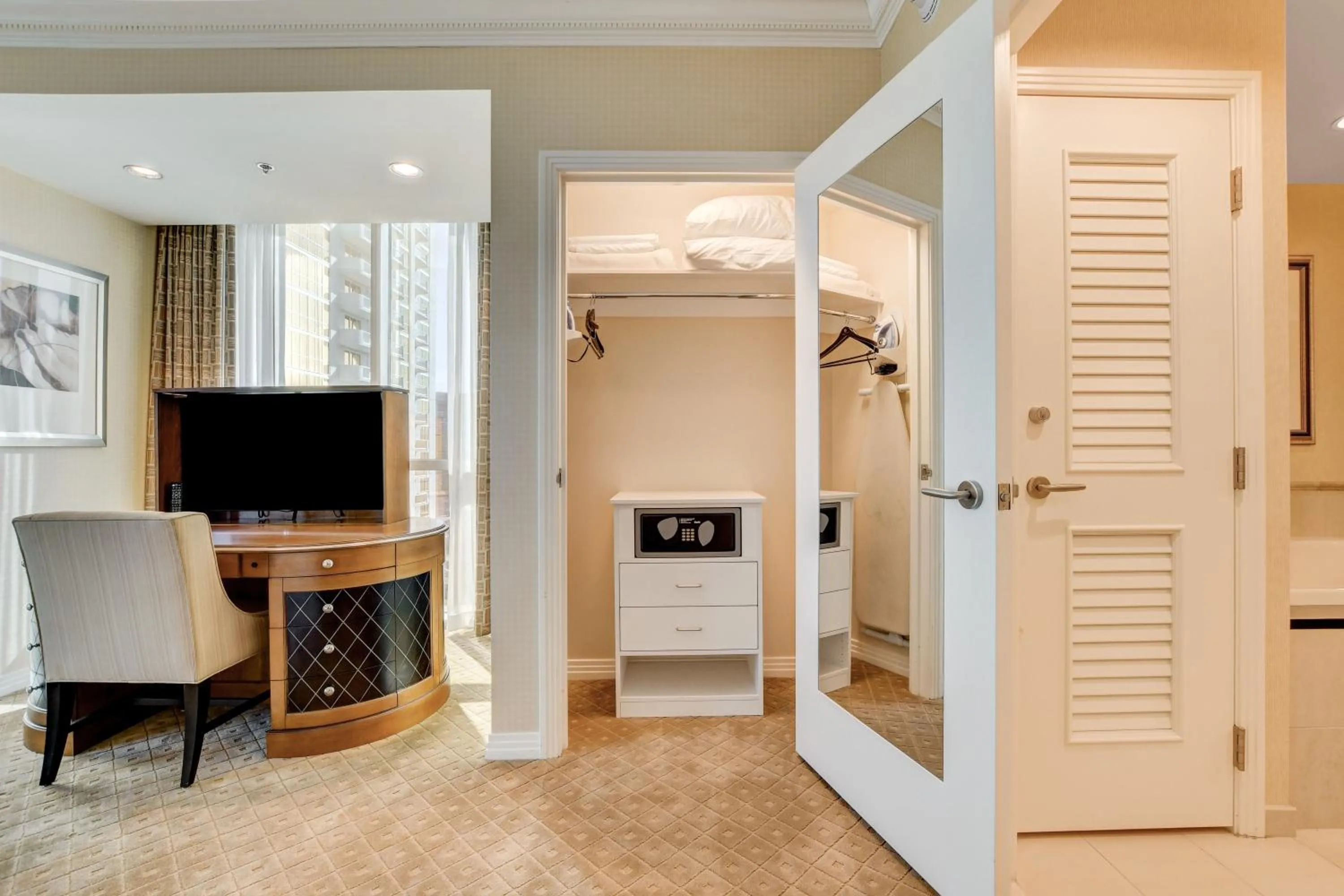 MGM Signature Towers by FantasticStay