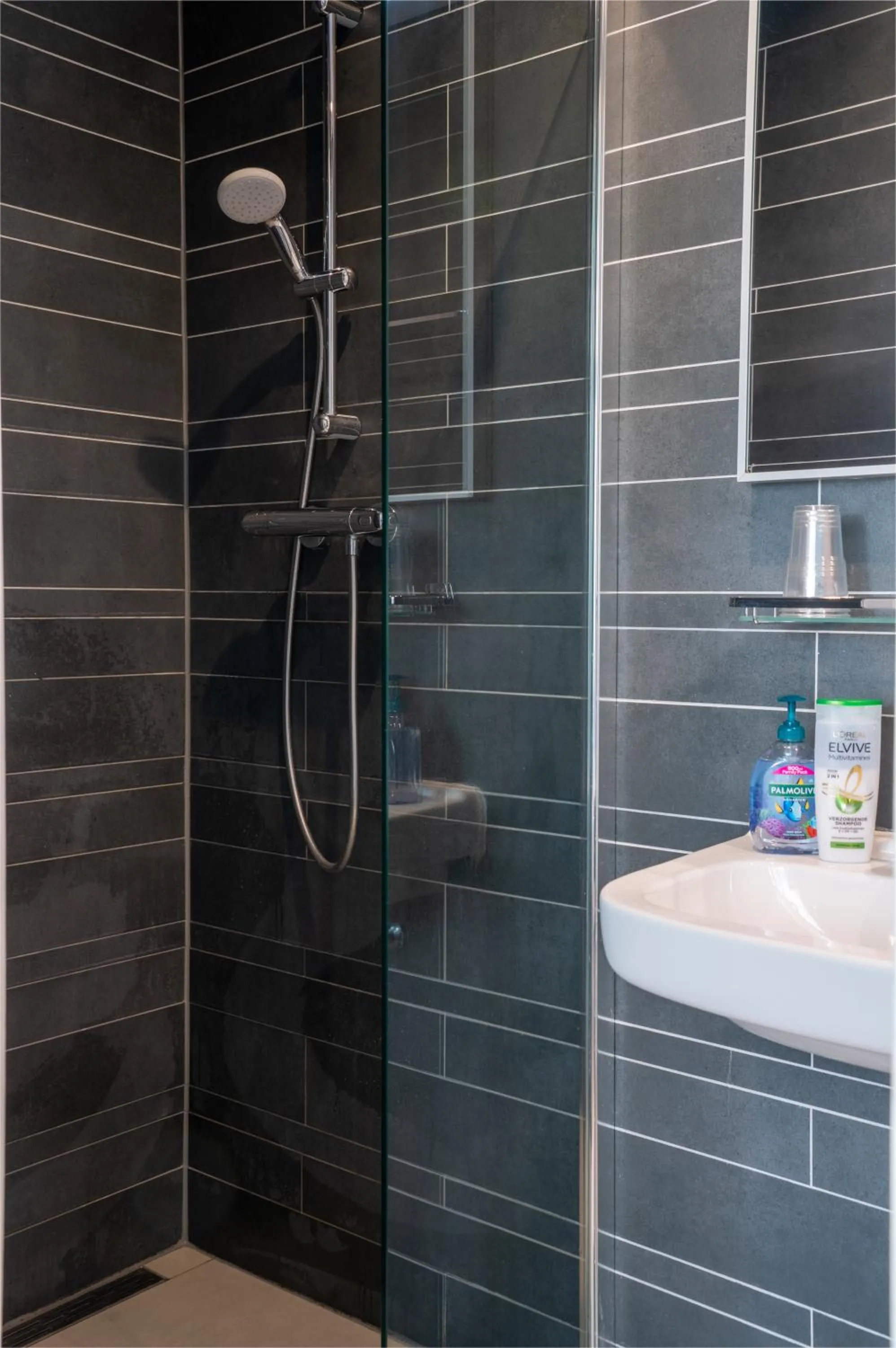 Shower in Hotel Kap City Centre