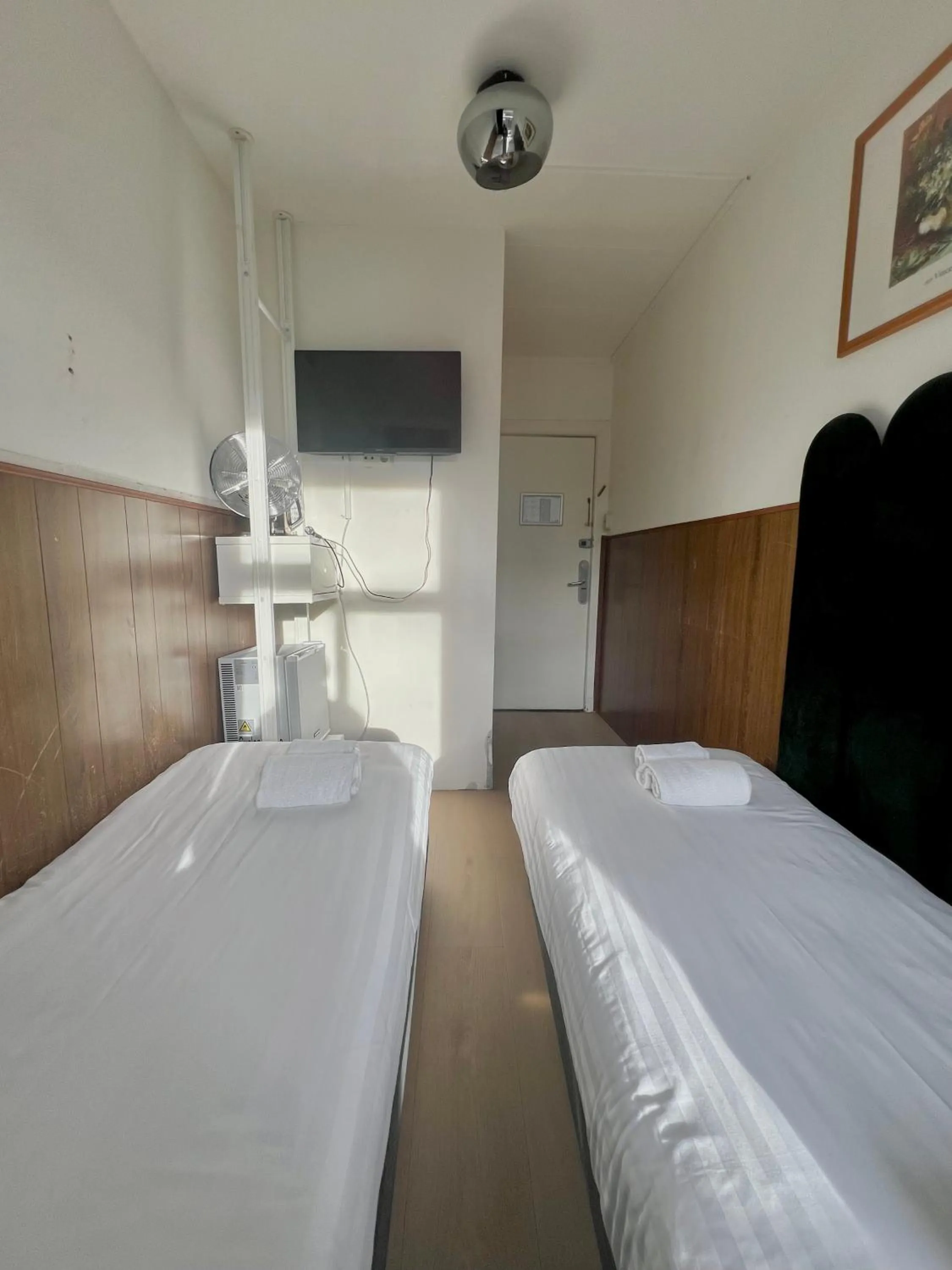 Bed in Hotel Kap City Centre